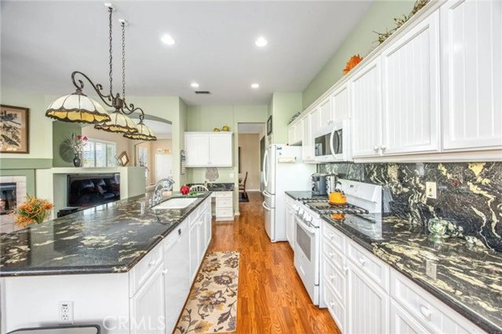 Property Slideshow image 30 of 46 | 9196 pioneer ln, Corona, CA, 92883