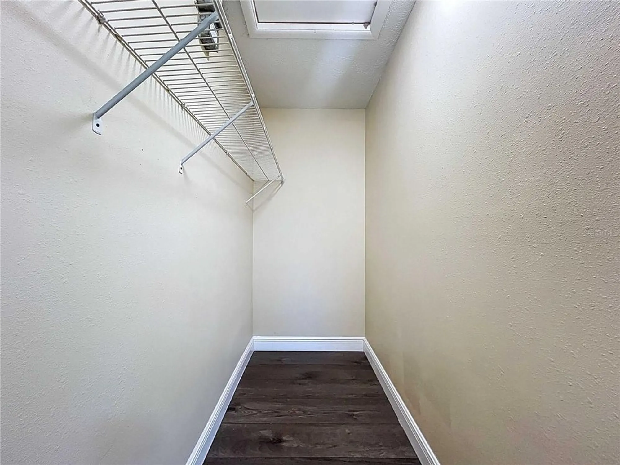 Property Slideshow image 13 of 26 | 8101 casuarina dr, Port Richey, FL, 34668