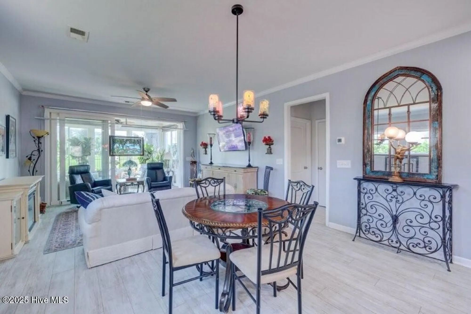 Property Slideshow image 12 of 64 | 521 lyrebird ave, Wilmington, NC, 28412