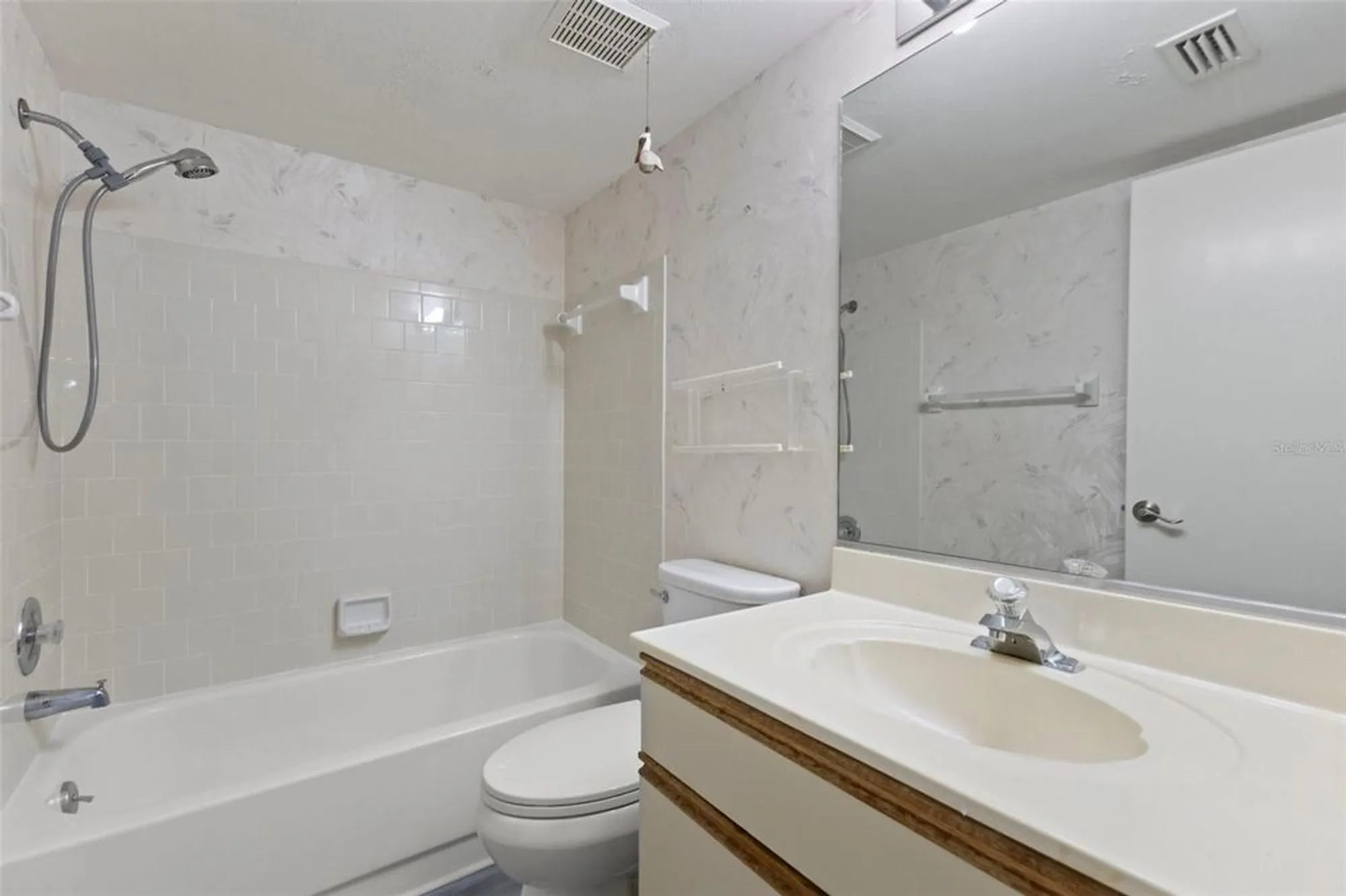 Property Slideshow image 12 of 40 | 7680 eagle creek dr # 7680, Sarasota, FL, 34243