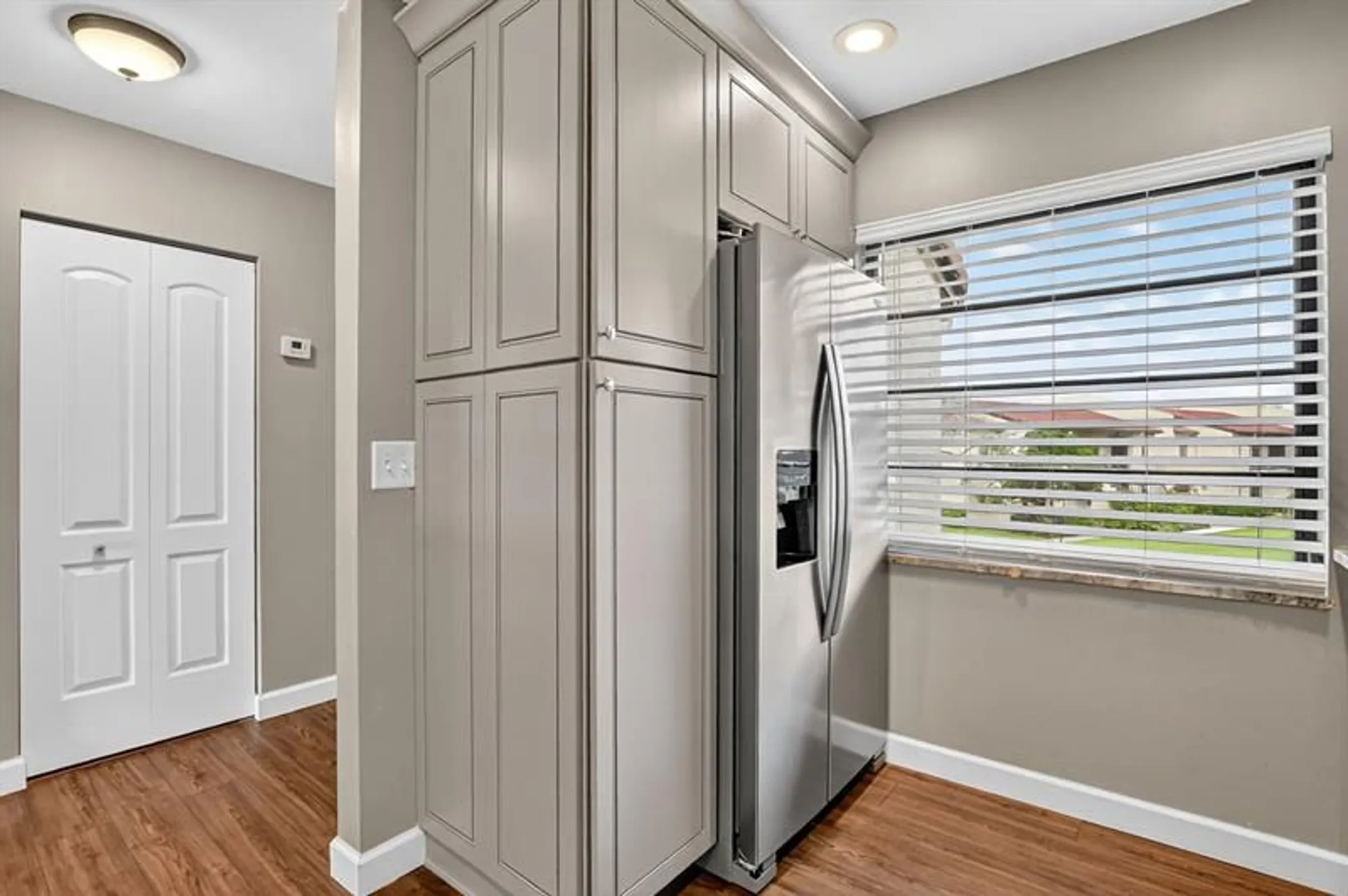 Property Slideshow image 8 of 46 | 21219 lago cir j, Boca Raton, FL, 33433