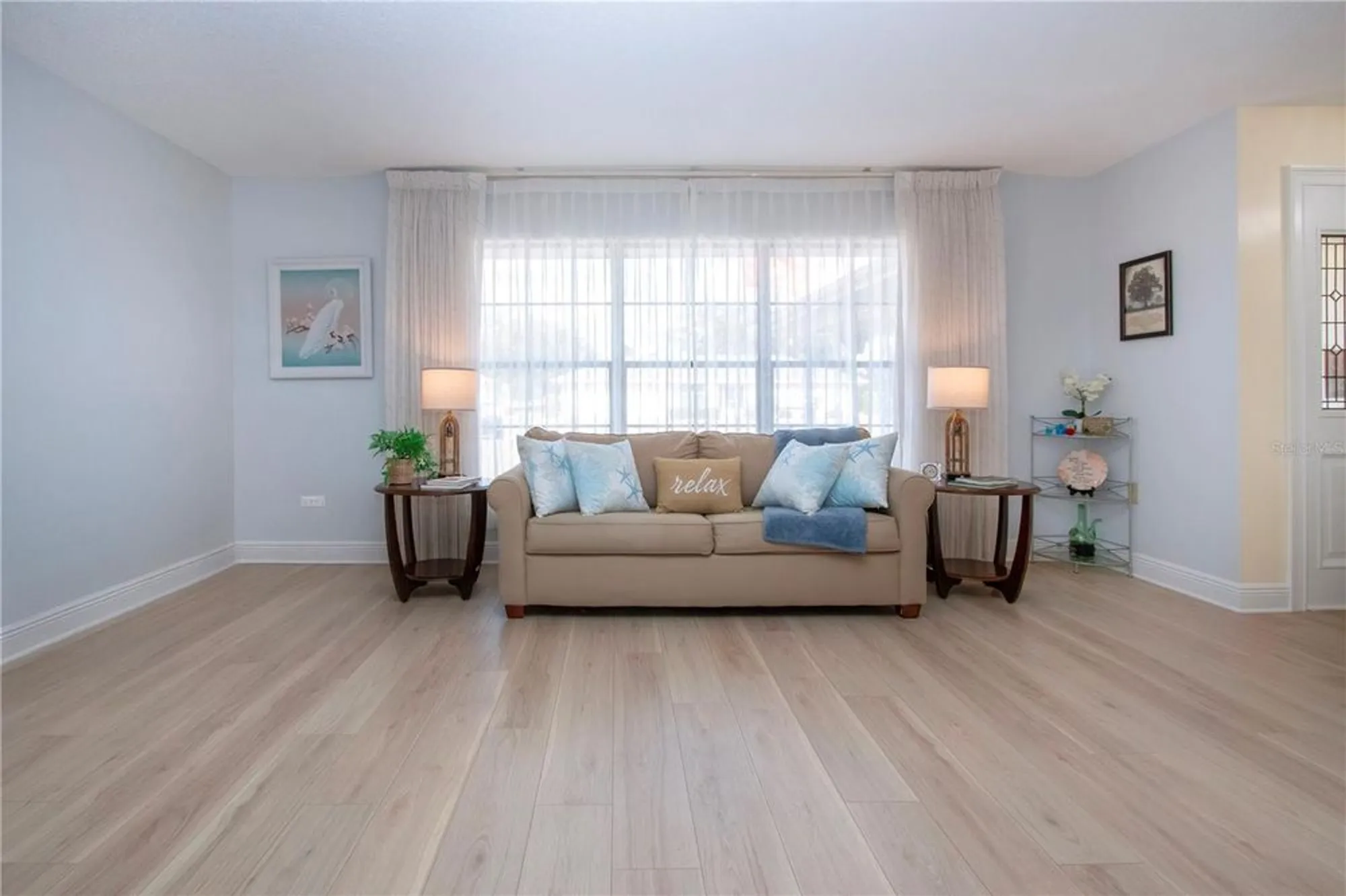 Property Slideshow image 13 of 69 | 2016 east view dr, Sun City Center, FL, 33573