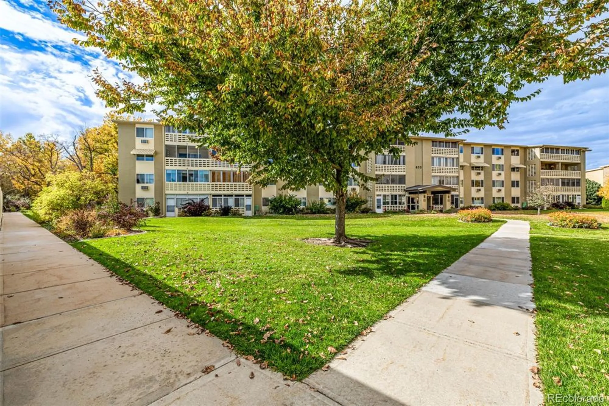 Property Slideshow image 6 of 34 | 635 s alton way 2b, Denver, CO, 80247