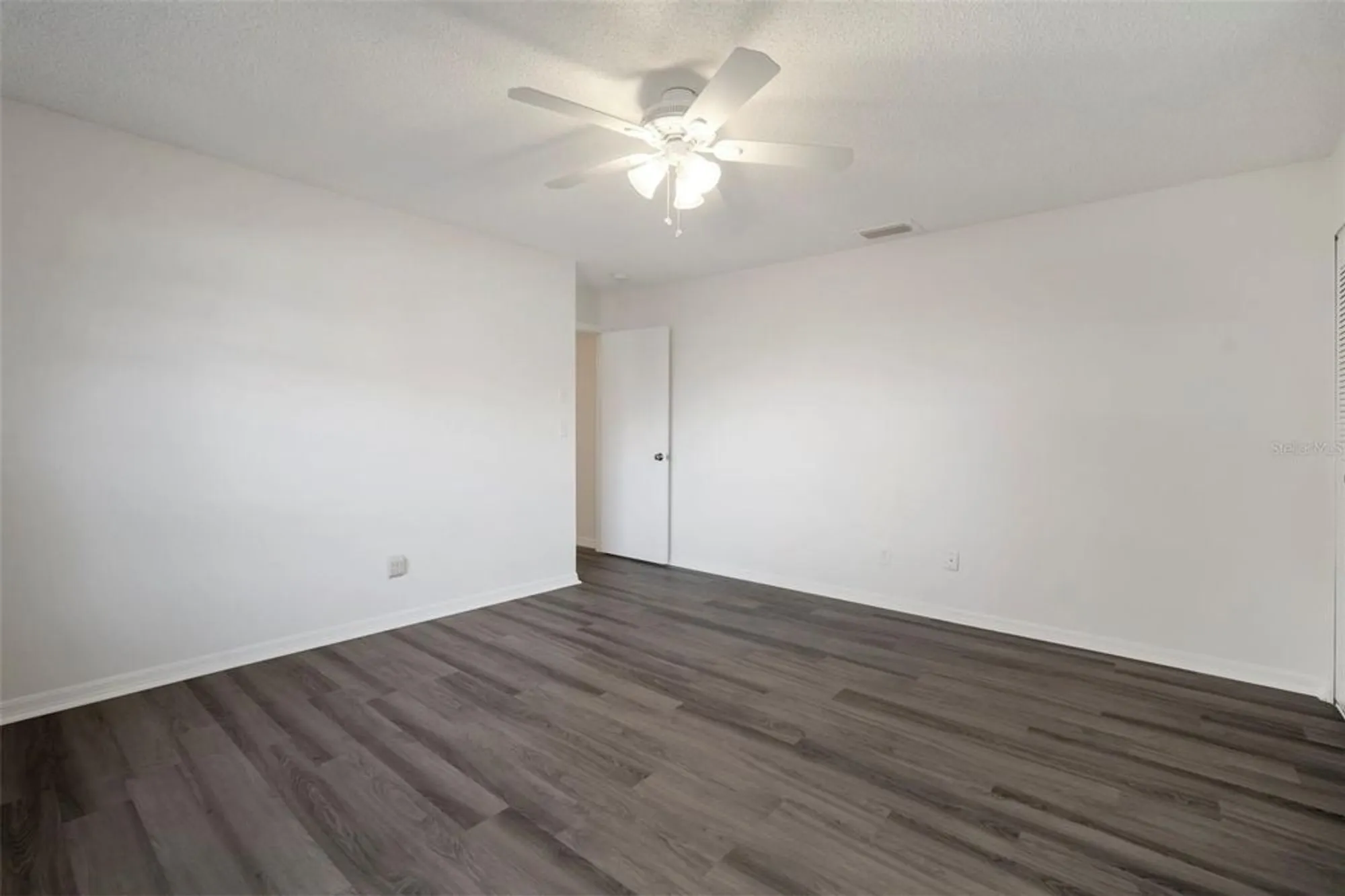 Property Slideshow image 23 of 53 | 1508 ingram dr # 20, Sun City Center, FL, 33573