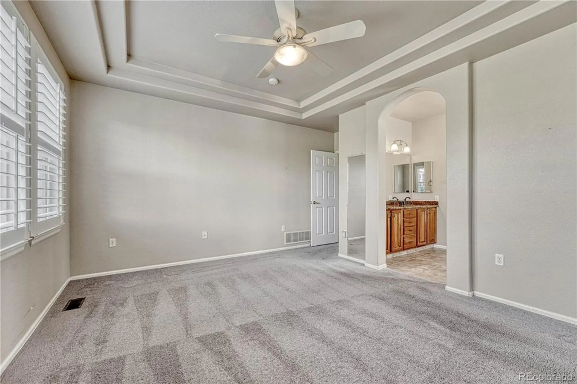 Property Slideshow image 20 of 46 | 8107 s catawba ct, Aurora, CO, 80016