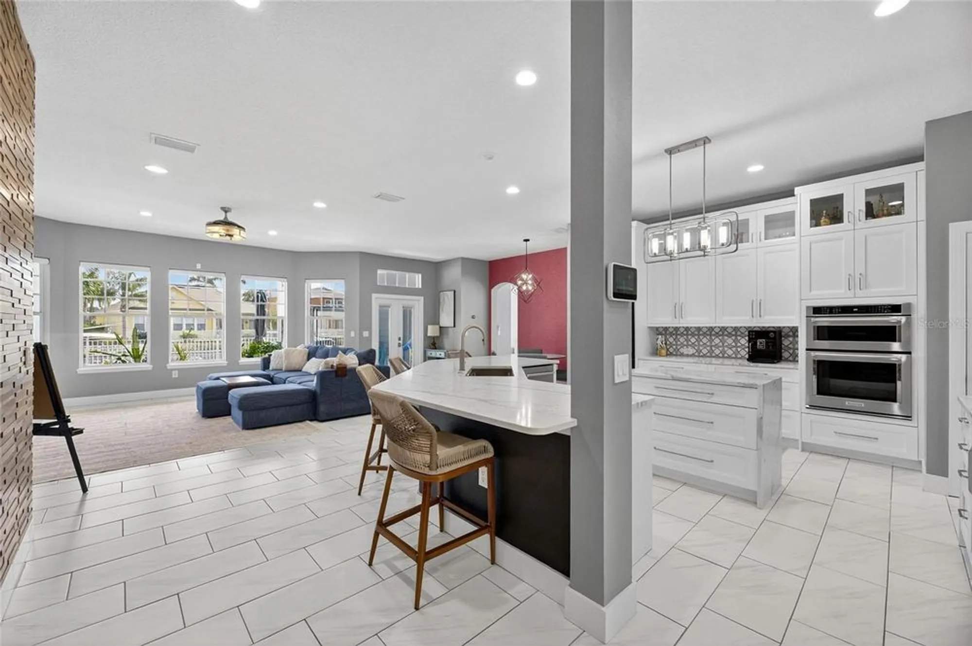 Property Slideshow image 15 of 66 | 526 islebay dr, Apollo Beach, FL, 33572
