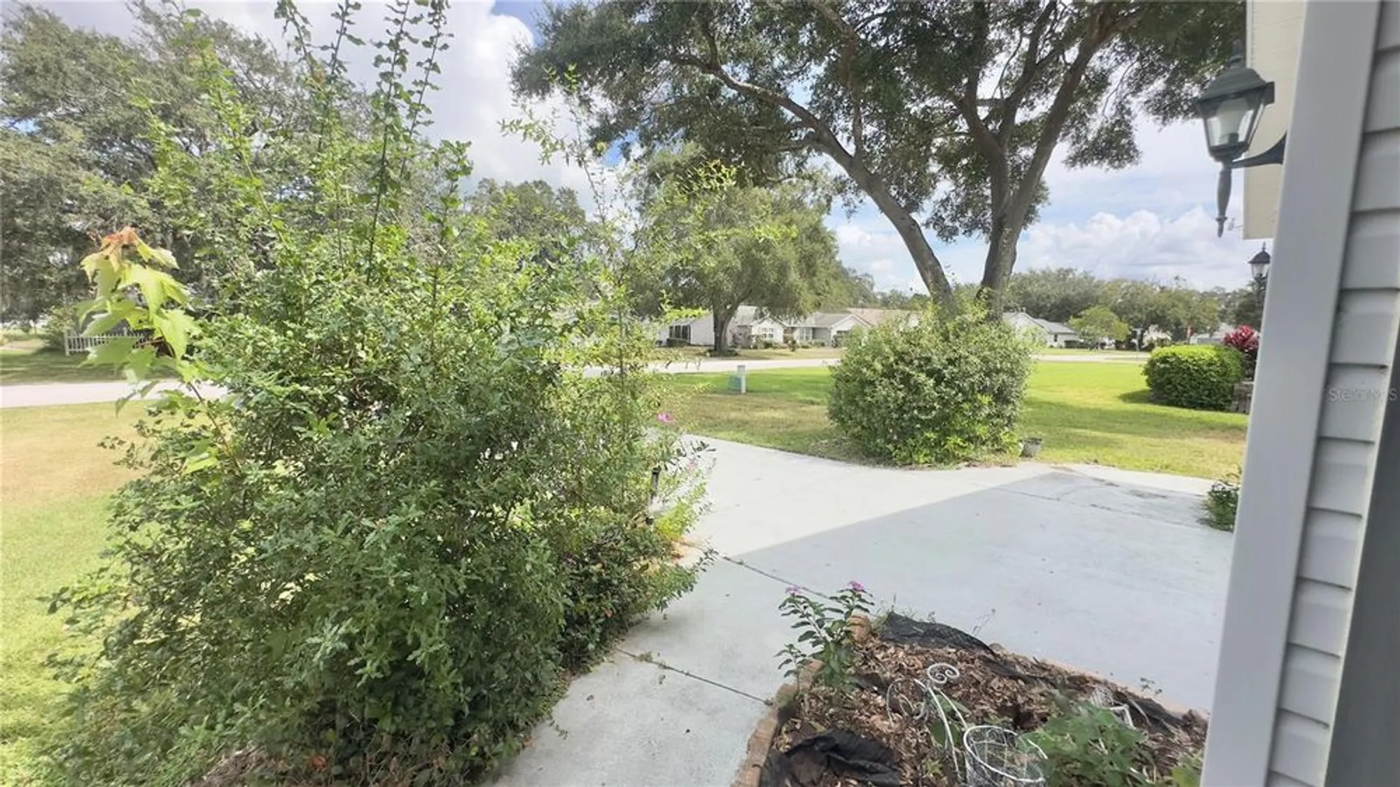 Property Slideshow image 51 of 85 | 918 dundee cir, Leesburg, FL, 34788