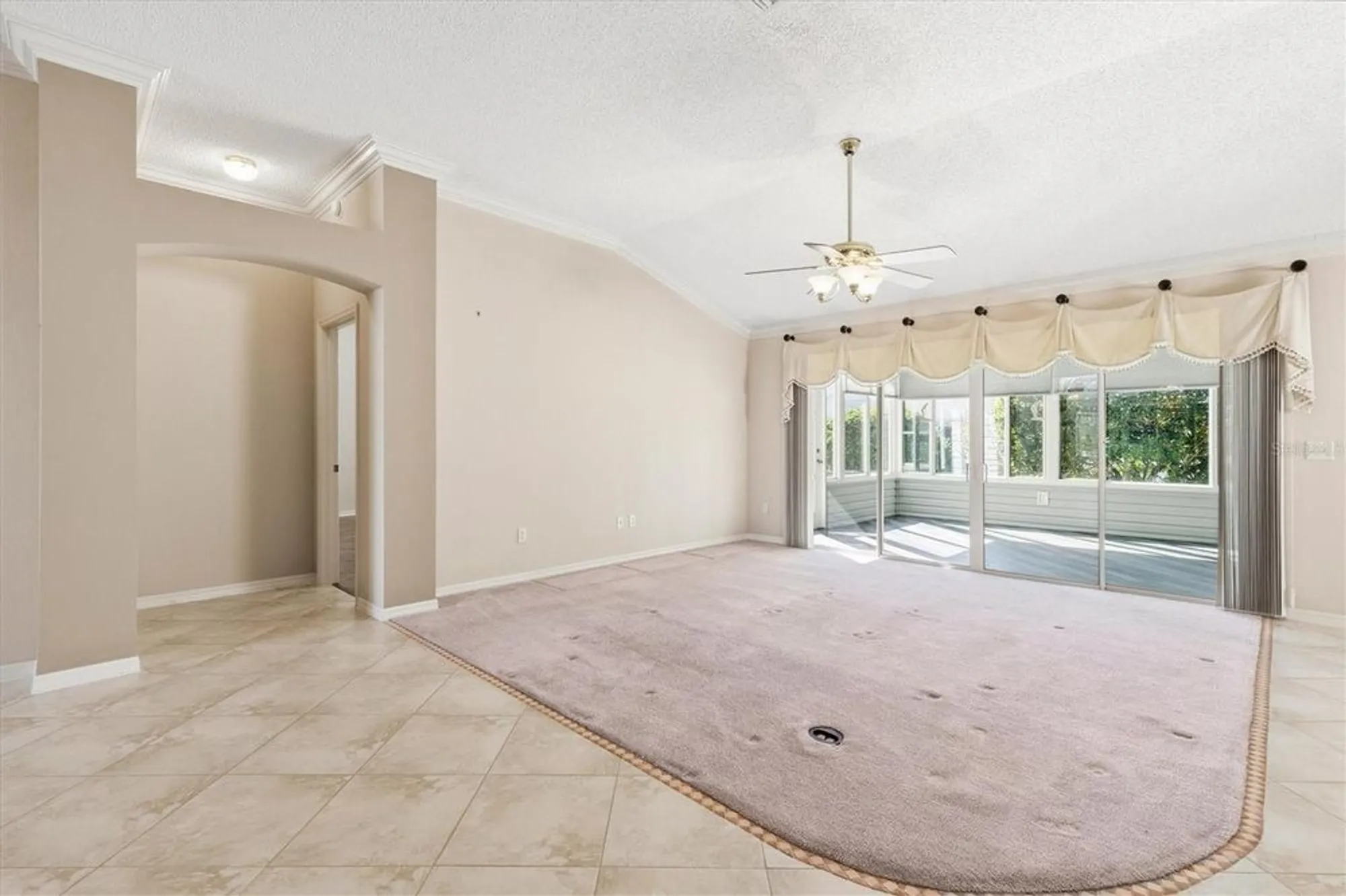 Property Slideshow image 7 of 34 | 1422 segovia pl, The Villages, FL, 32162