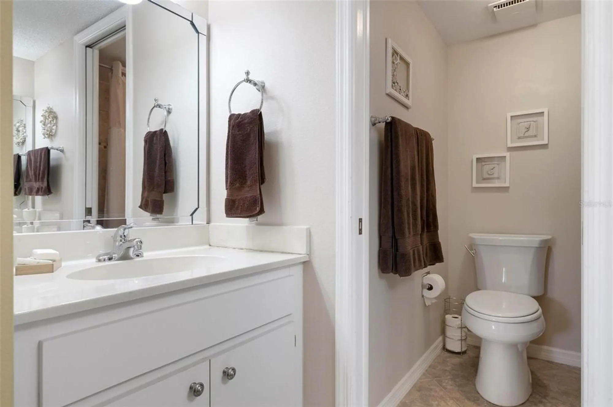 Property Slideshow image 19 of 68 | 458 cerromar rd 483, Venice, FL, 34293