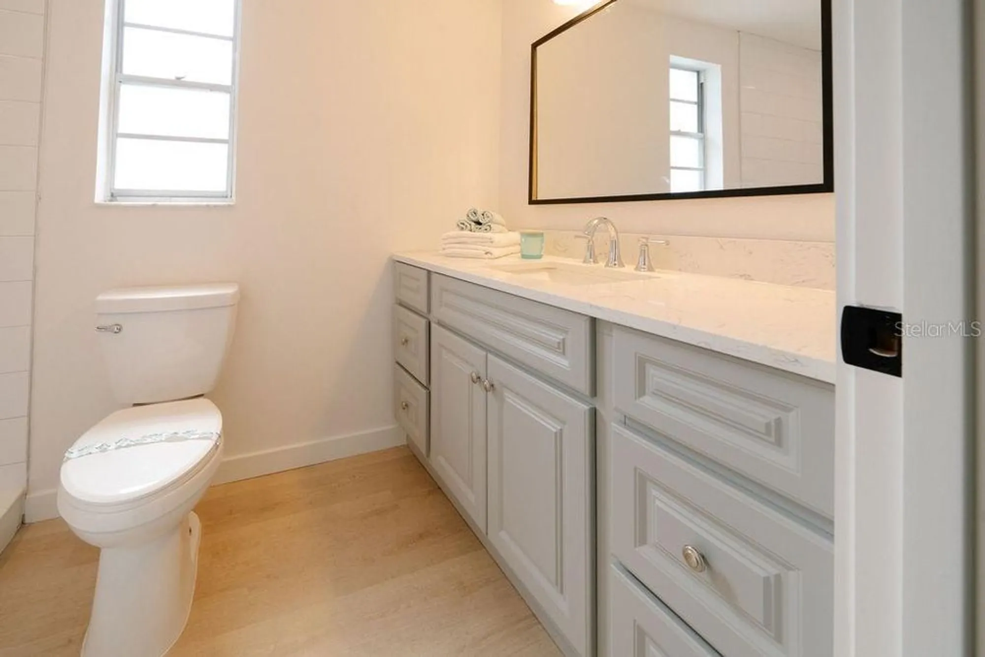 Property Slideshow image 10 of 34 | 669 spanish dr n # 21, Longboat Key, FL, 34228