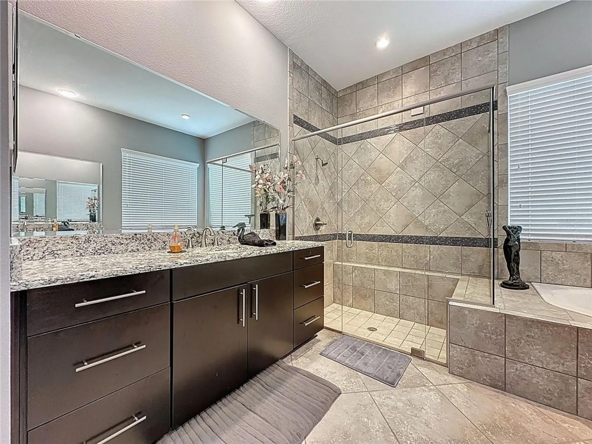 Property Slideshow image 46 of 97 | 107 balmy coast rd, Groveland, FL, 34736