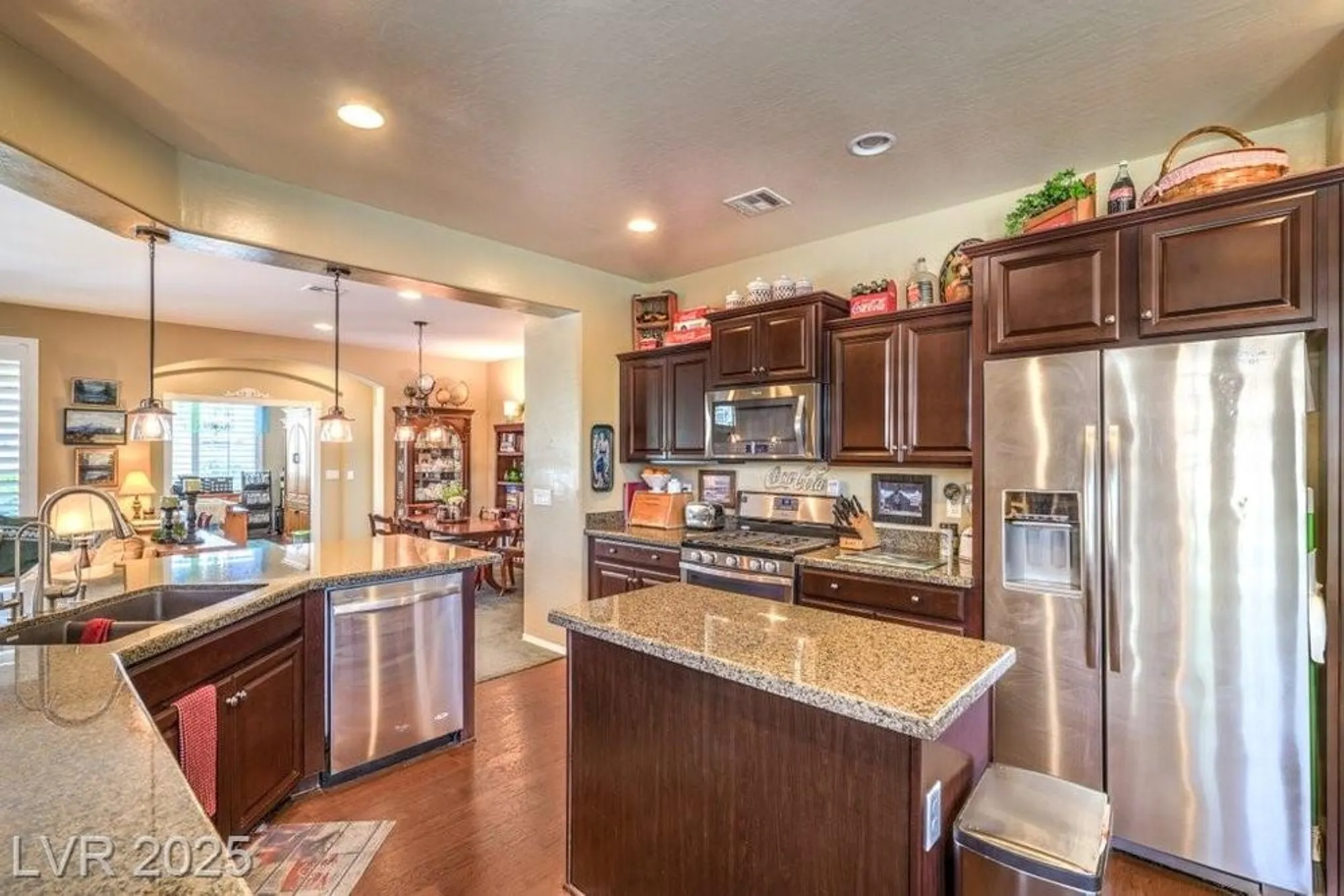Property Slideshow image 9 of 37 | 3709 corte bella hills ave, North Las Vegas, NV, 89081