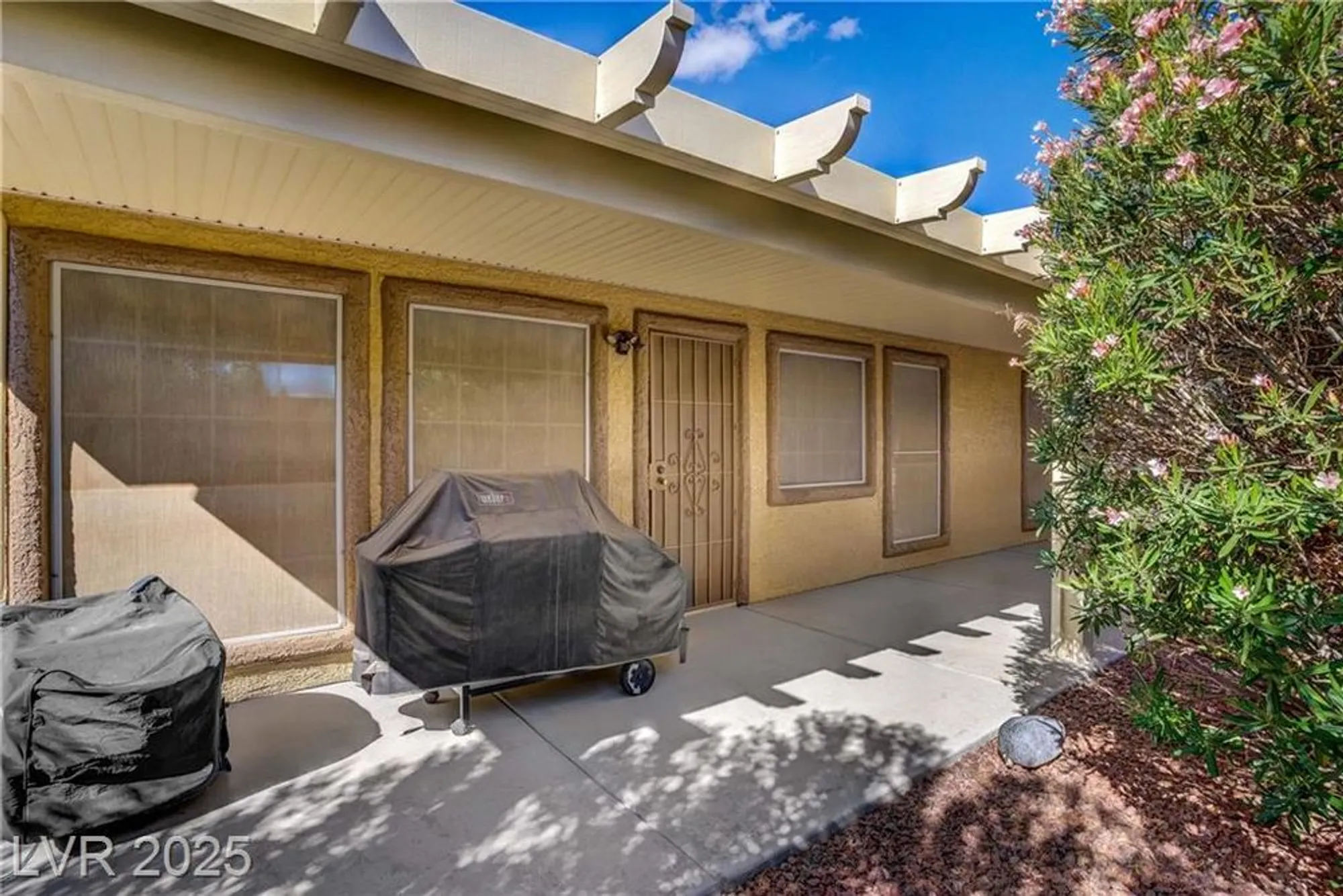 Property Slideshow image 23 of 29 | 5420 cove point dr, Las Vegas, NV, 89130