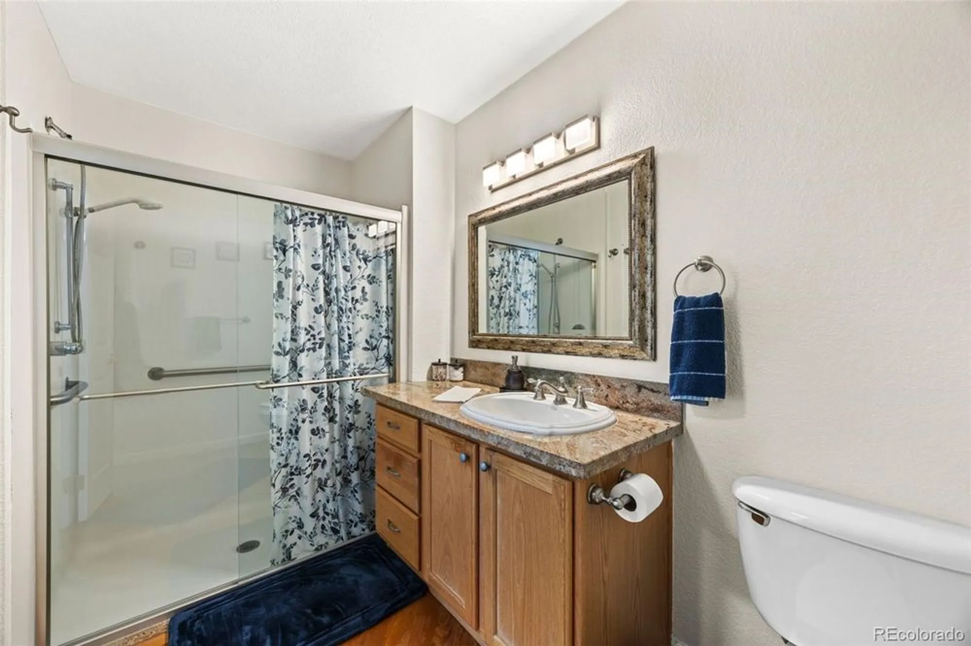 Property Slideshow image 23 of 30 | 2218 s iola st, Aurora, CO, 80014