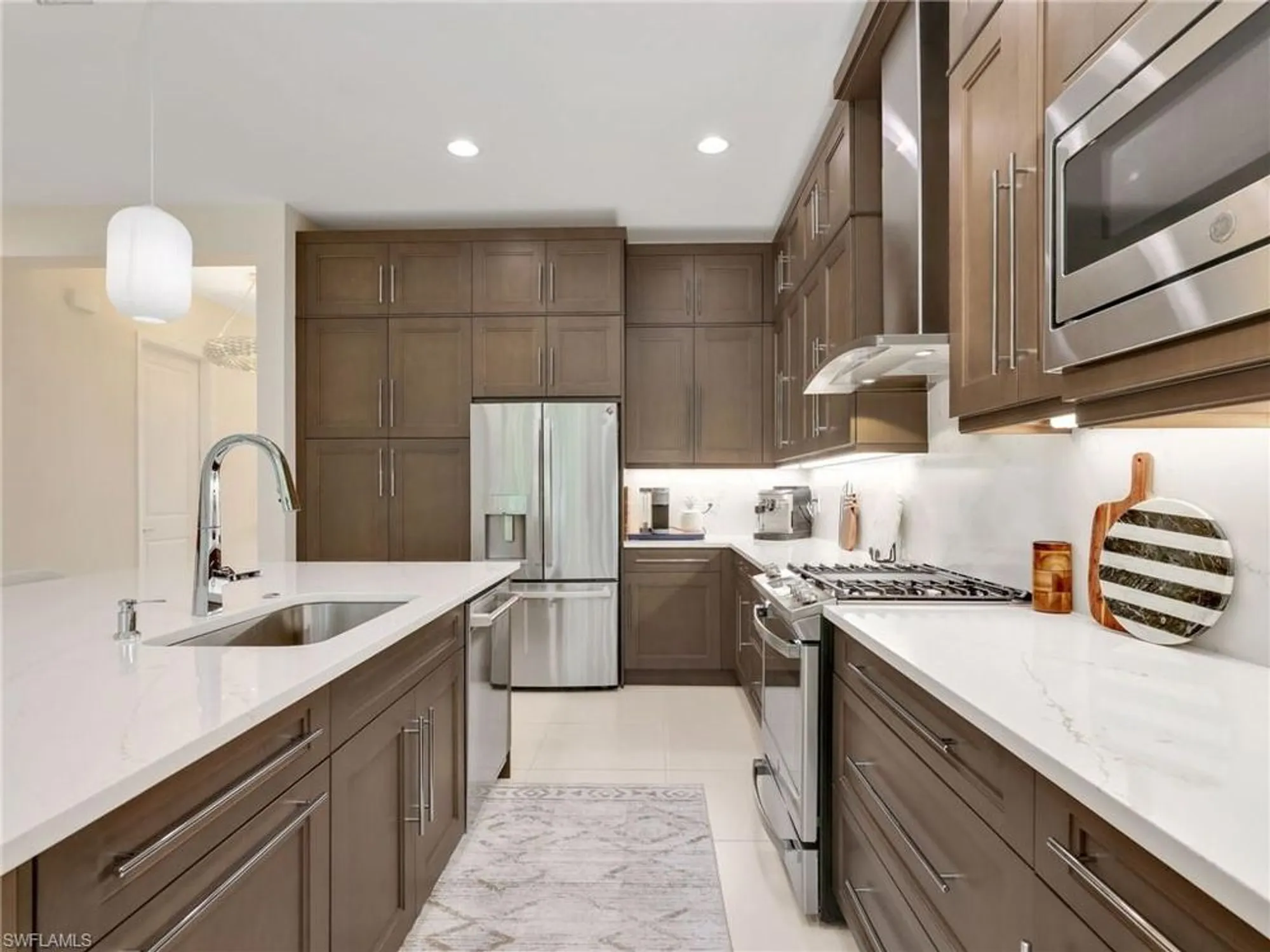 Property Slideshow image 13 of 49 | 11265 daphne ct, Naples, FL, 34120