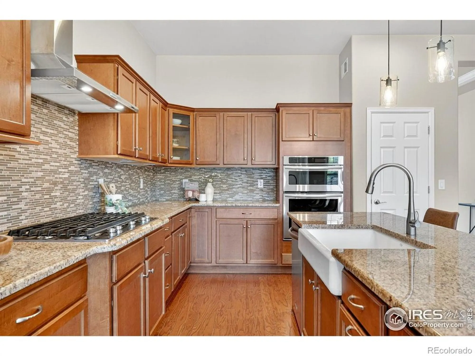 Property Slideshow image 16 of 44 | 15875 wild horse dr, Broomfield, CO, 80023