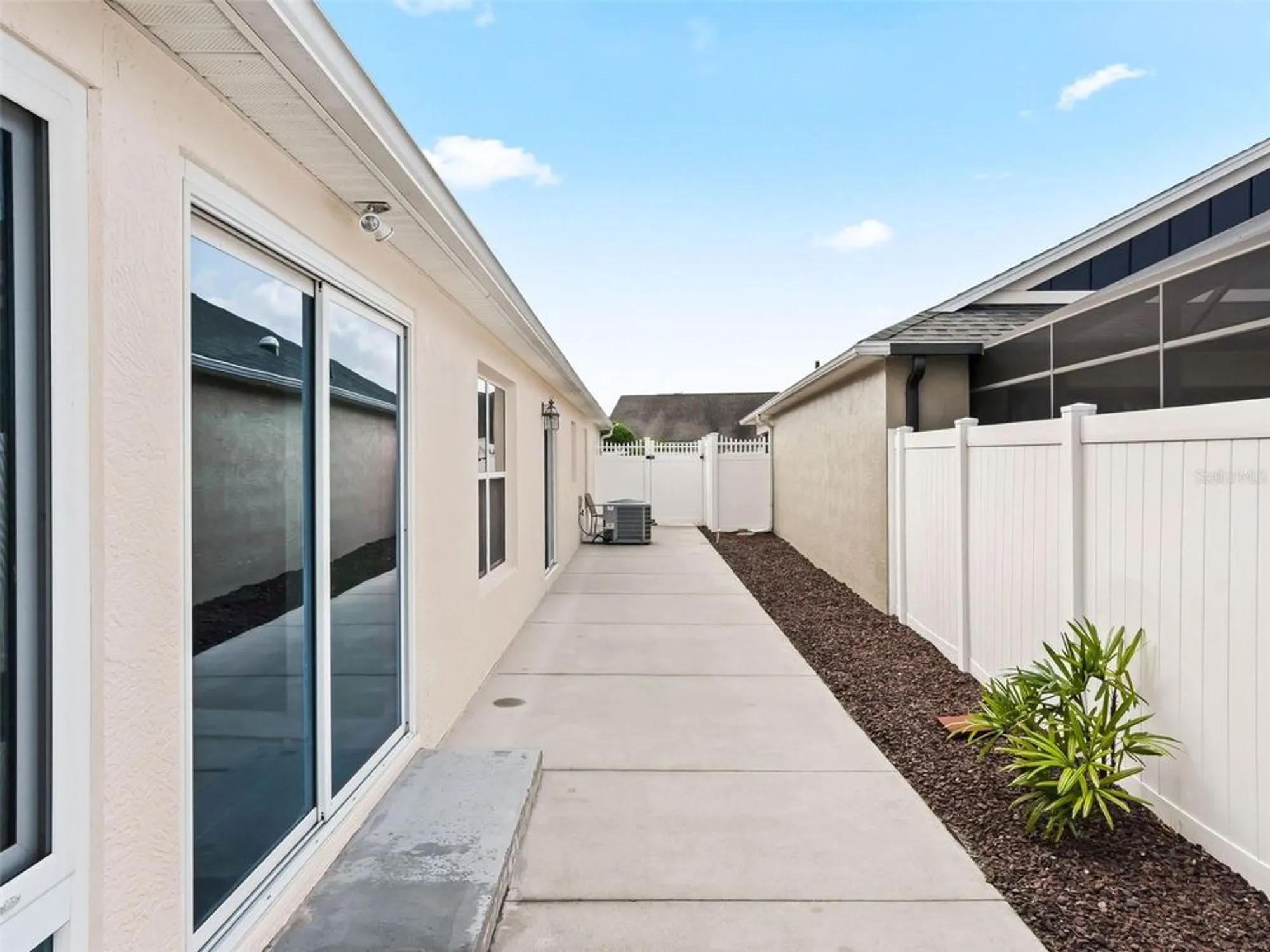 Property Slideshow image 45 of 54 | 1225 edgewater ln, The Villages, FL, 32162