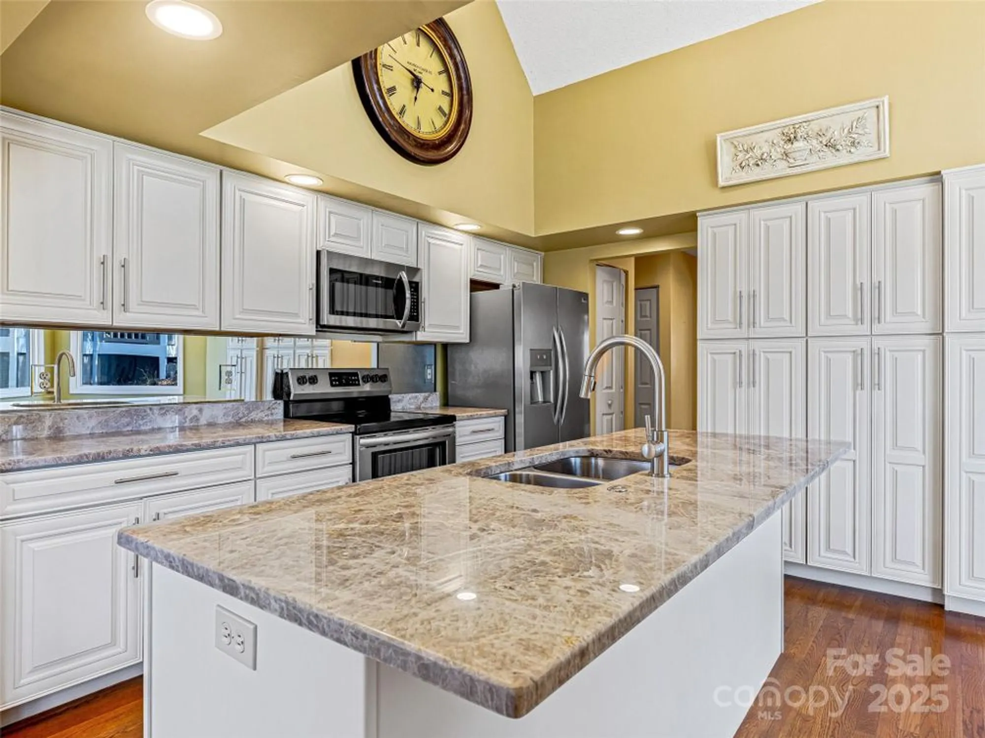 Property Slideshow image 16 of 48 | 140 overlook dr, Flat Rock, NC, 28731