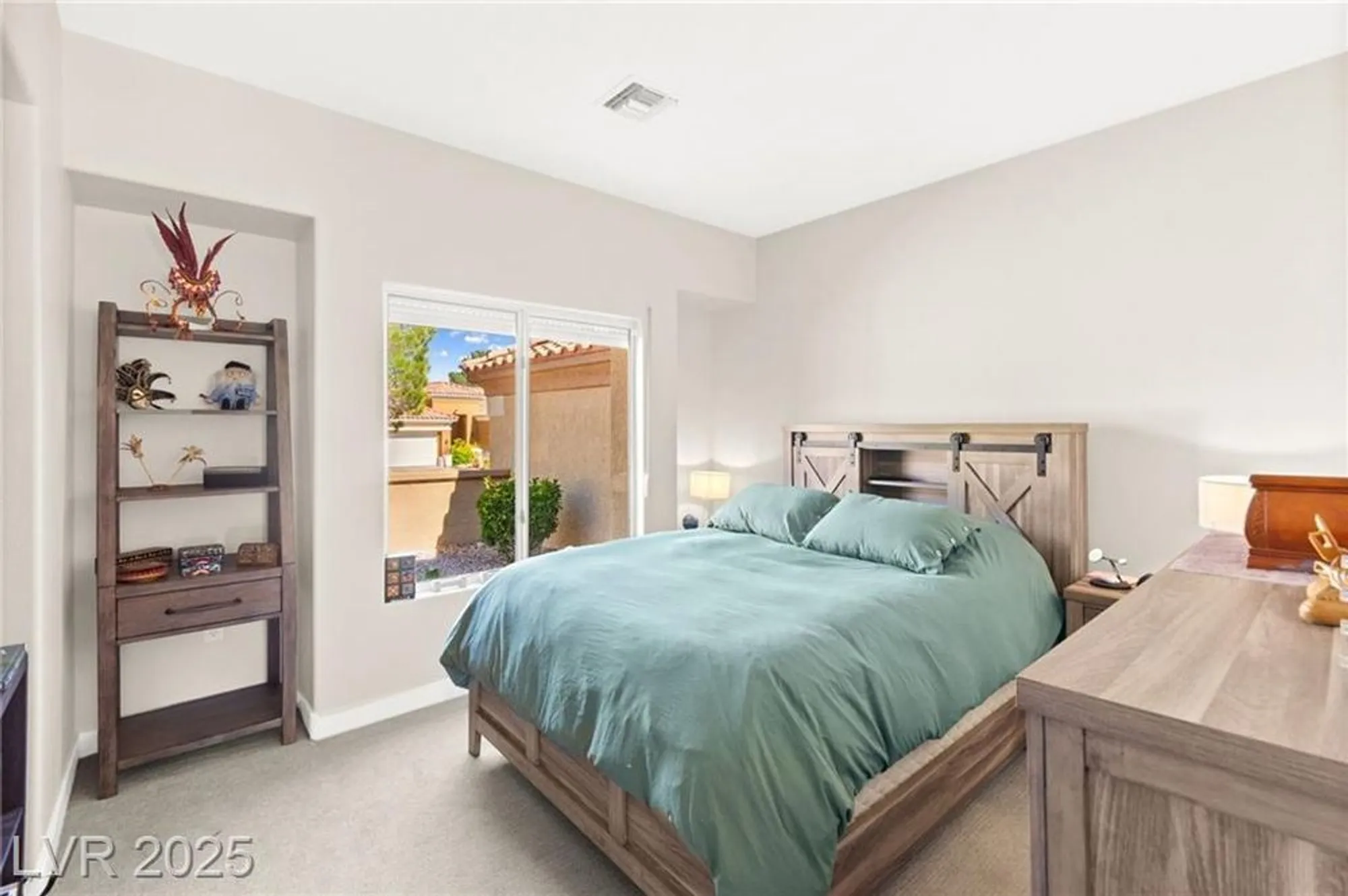 Property Slideshow image 26 of 36 | 11025 mission lakes ave, Las Vegas, NV, 89134