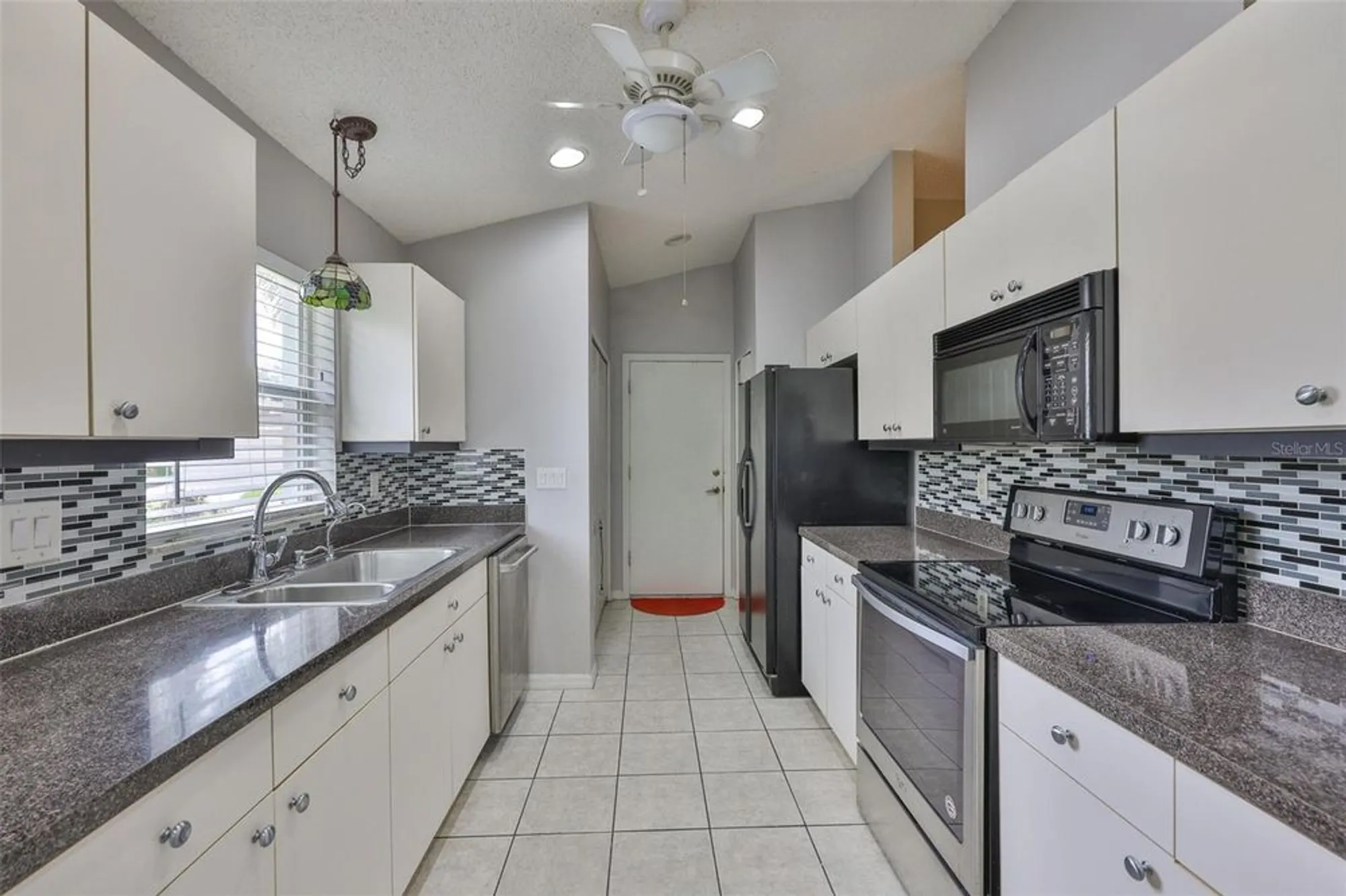 Property Slideshow image 20 of 59 | 920 villeroy greens dr, Sun City Center, FL, 33573