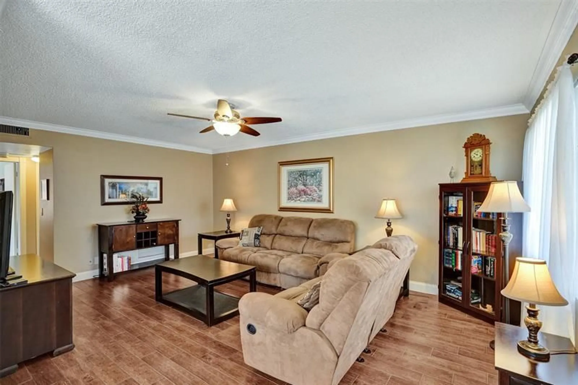 Property Slideshow image 11 of 48 | 3322 cynthia ln apt 112, Lake Worth Beach, FL, 33461