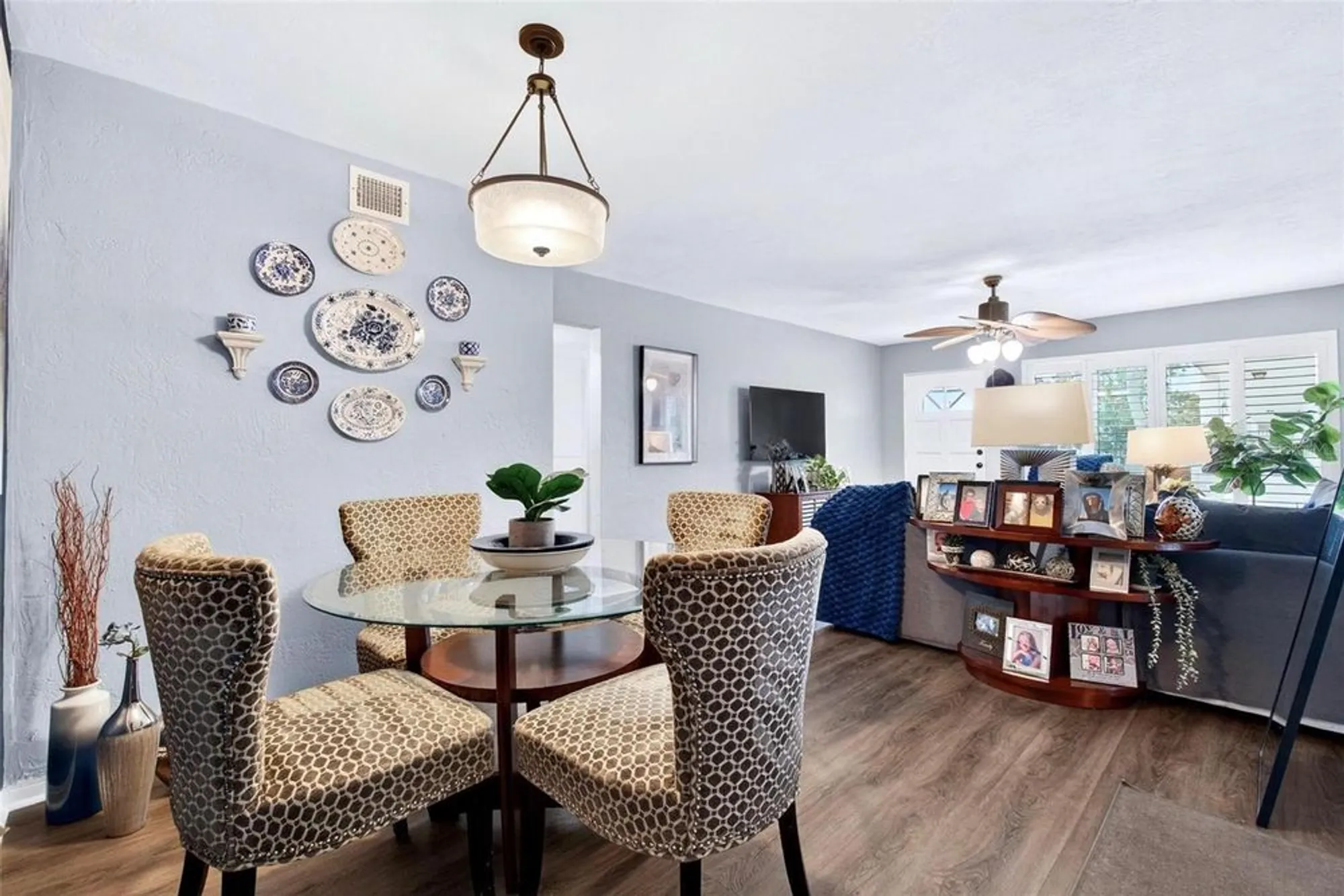 Property Slideshow image 5 of 18 | 2452 brazilia dr apt 34, Clearwater, FL, 33763