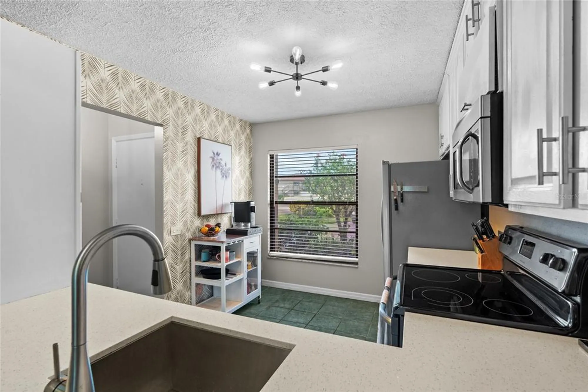 Property Slideshow image 17 of 52 | 6140 sun blvd unit 7, St Petersburg, FL, 33715