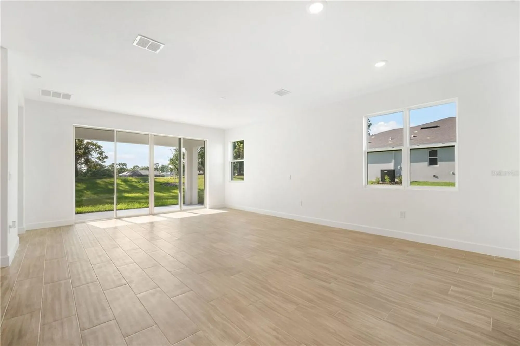 Property Slideshow image 13 of 39 | 9071 players dr, Weeki Wachee, FL, 34613