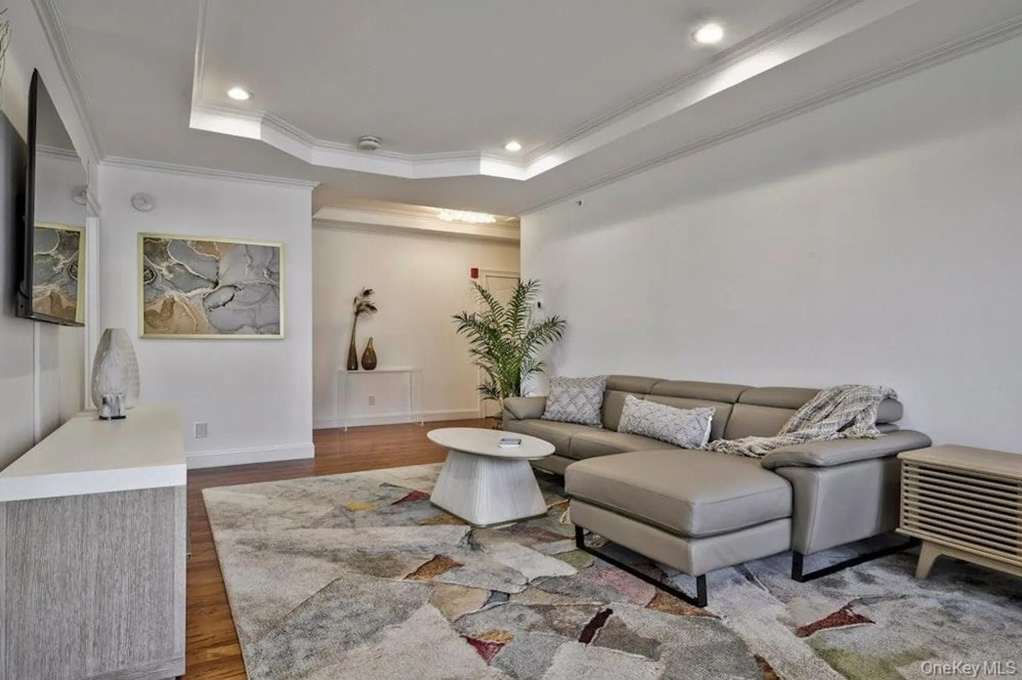 Property Slideshow image 7 of 16 | 323 roosevelt way, Westbury, NY, 11590