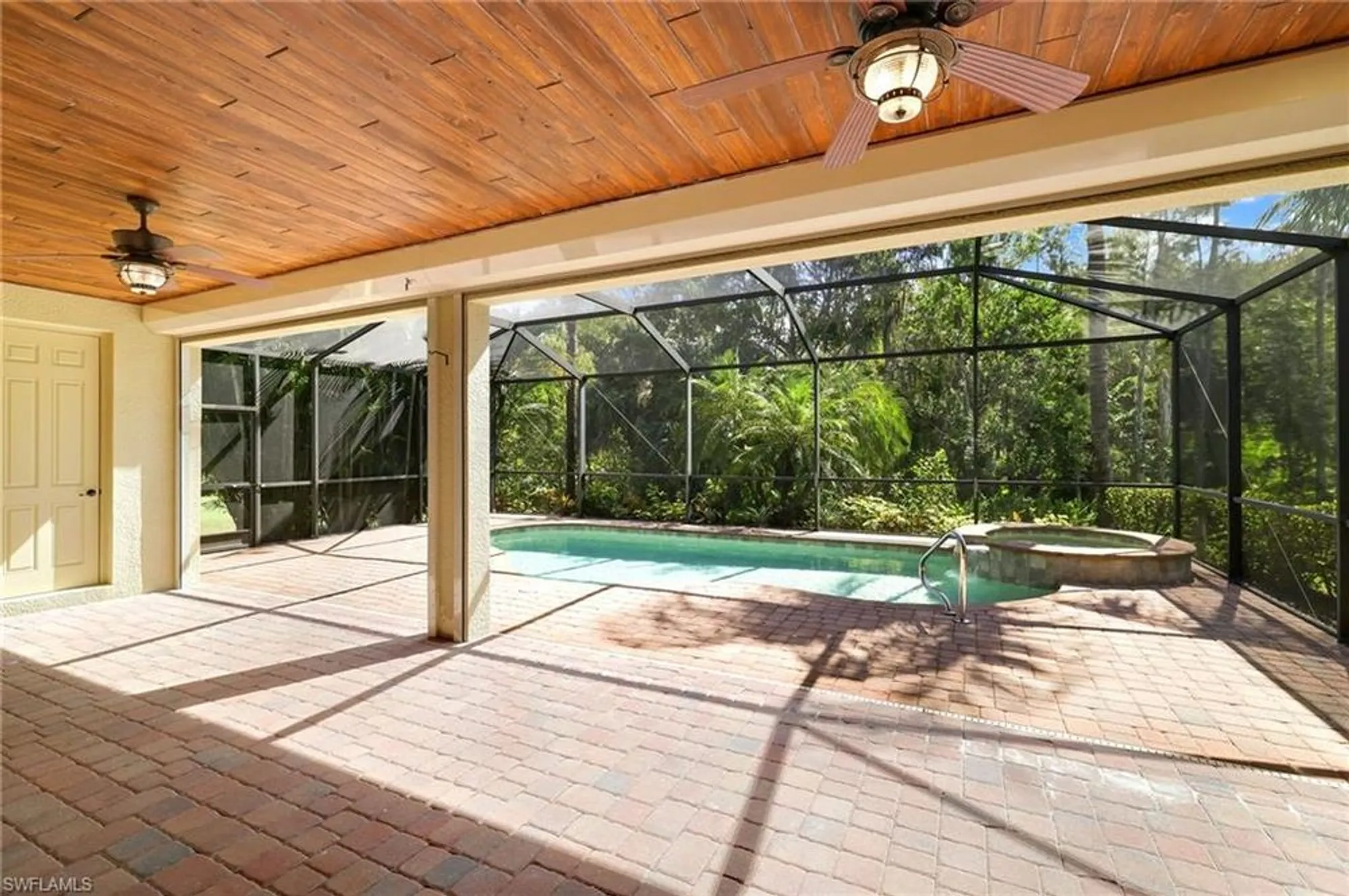 Property Slideshow image 30 of 47 | 28591 westmeath ct, Bonita Springs, FL, 34135