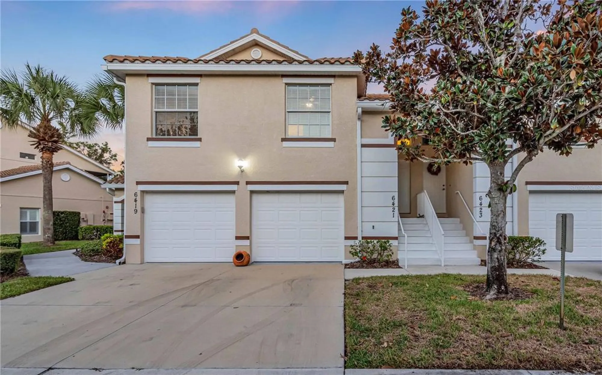 Property Slideshow image 1 of 51 | 6421 bay cedar ln, Bradenton, FL, 34203