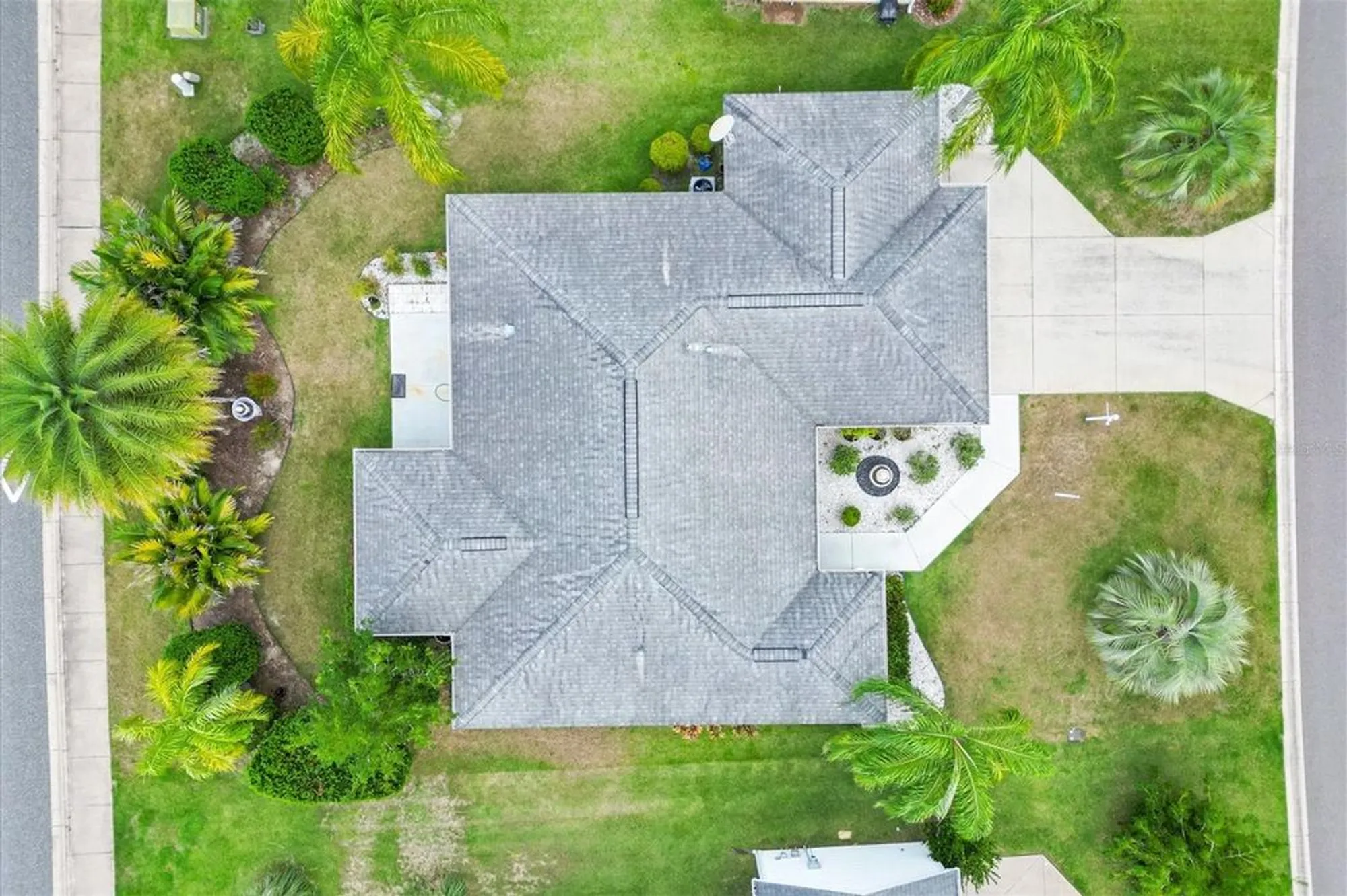 Property Slideshow image 32 of 33 | 2291 montbrook pl, The Villages, FL, 32162