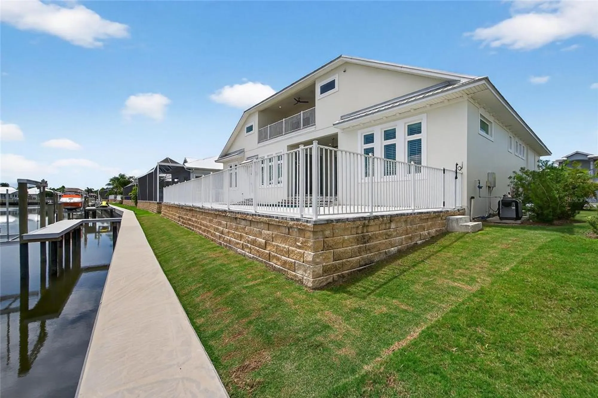 Property Slideshow image 16 of 100 | 5713 tybee island dr, Apollo Beach, FL, 33572