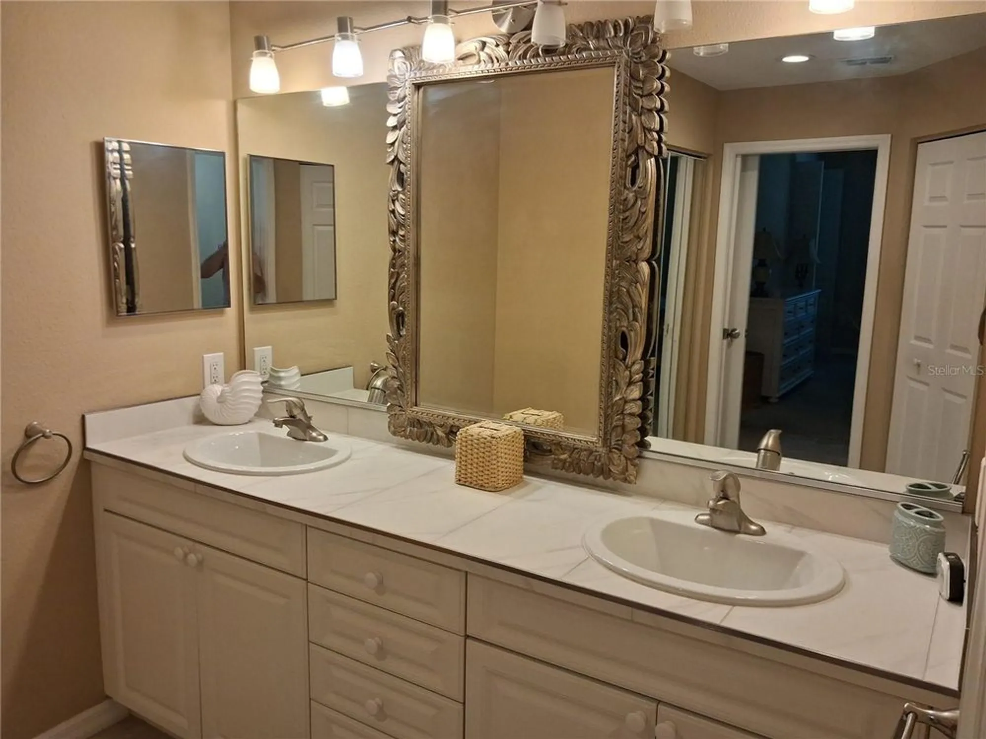 Property Slideshow image 18 of 35 | 10255 dory dr # 1, Oxford, FL, 34484