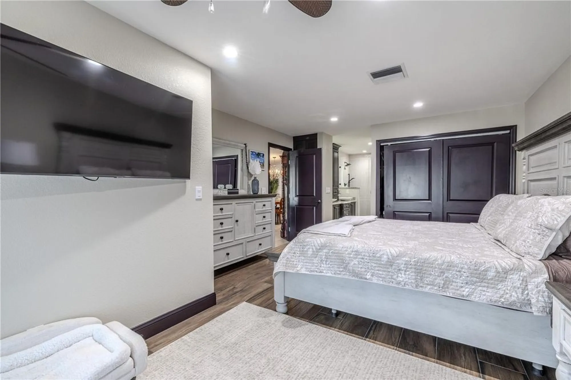 Property Slideshow image 24 of 64 | 345 boca ciega point blvd, Saint Petersburg, FL, 33708