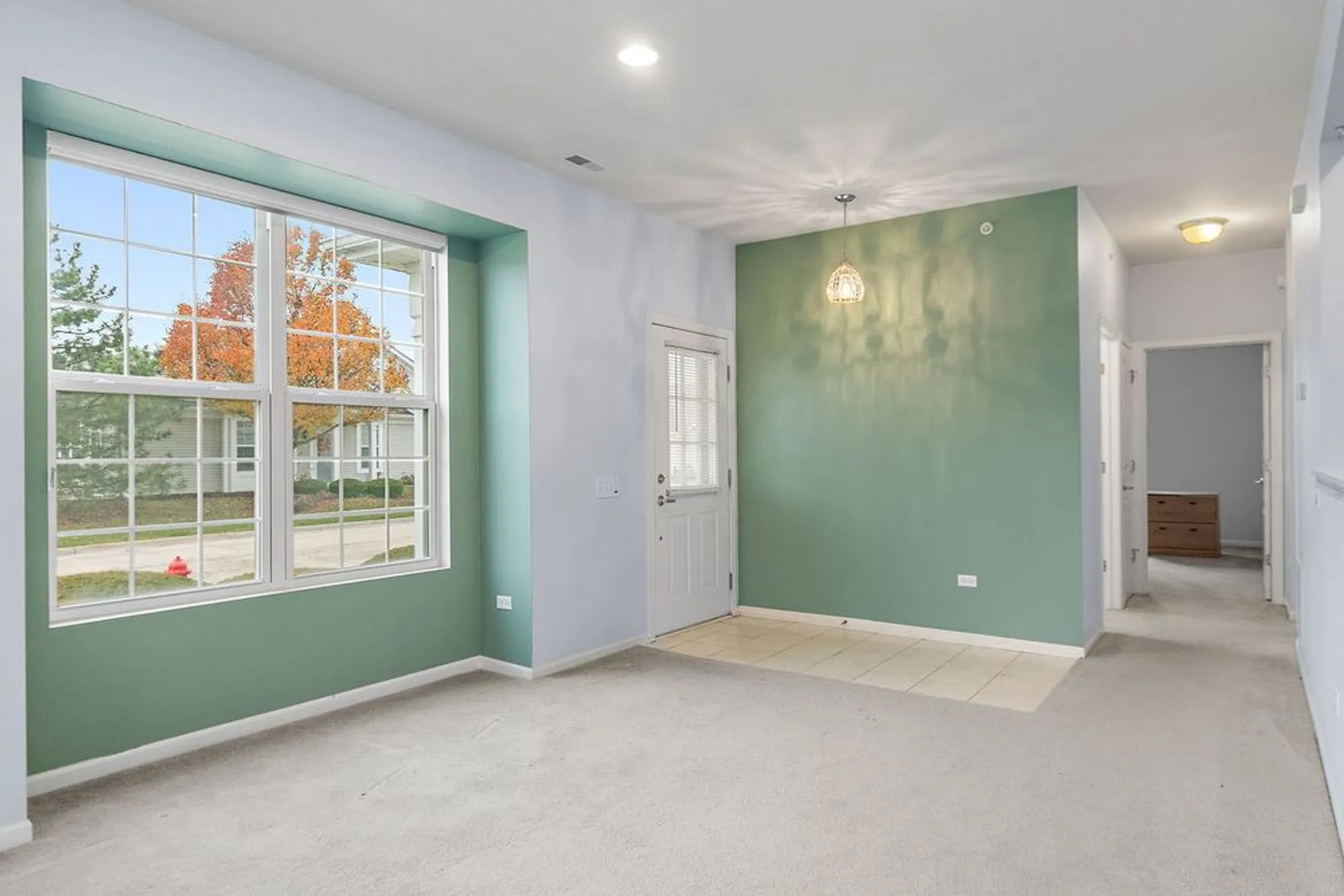 Property Slideshow image 5 of 20 | 13390 red alder ave, Huntley, IL, 60142