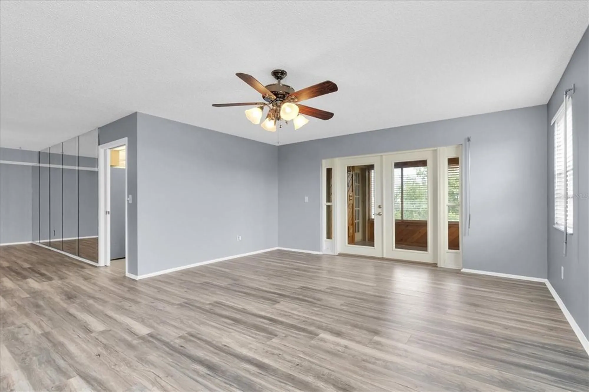 Property Slideshow image 6 of 48 | 8198 terrace garden dr n unit 511, Saint Petersburg, FL, 33709