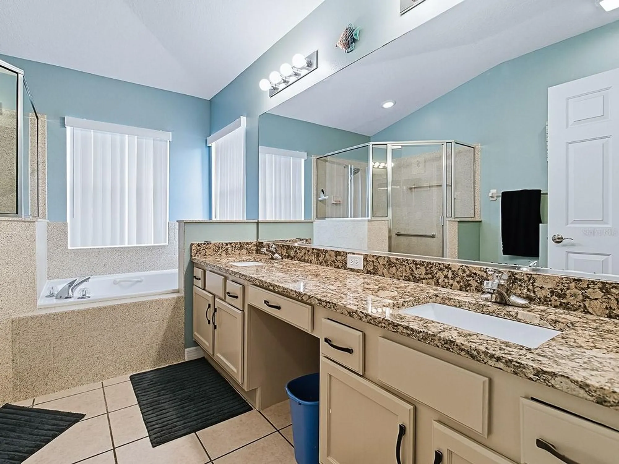 Property Slideshow image 33 of 65 | 4949 sawgrass lake cir, Leesburg, FL, 34748