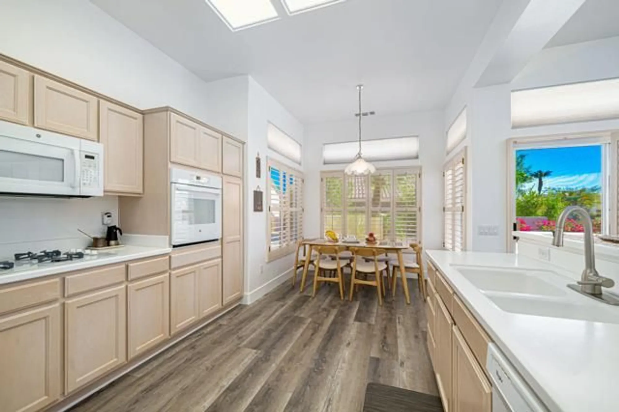 Property Slideshow image 23 of 37 | 37616 eveningside rd, Palm Desert, CA, 92211