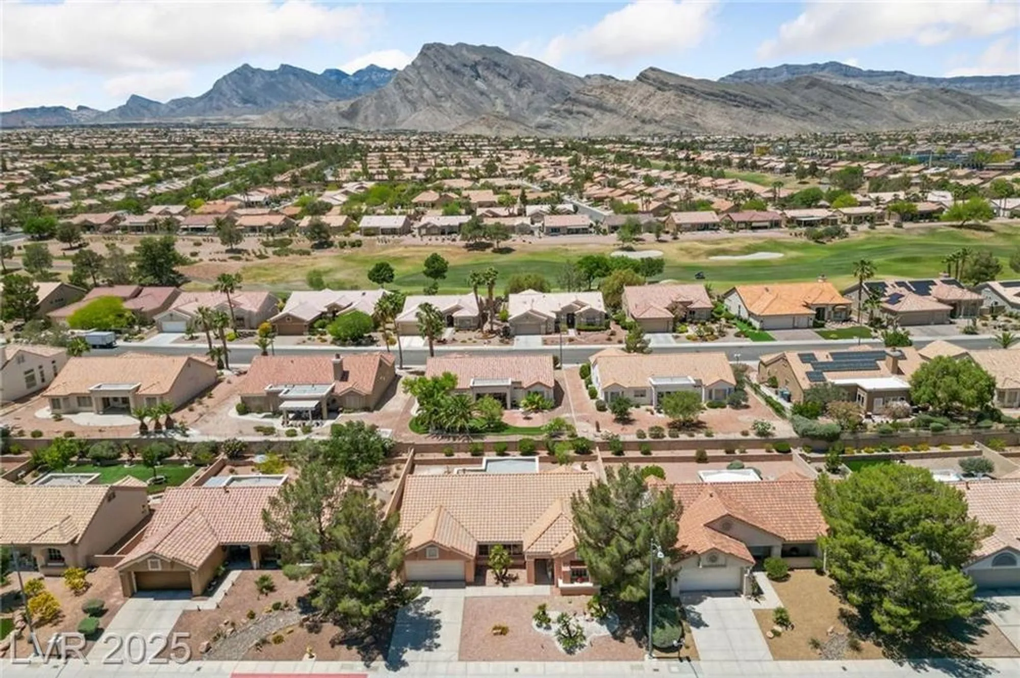 Property Slideshow image 36 of 72 | 2925 lotus hill dr, Las Vegas, NV, 89134