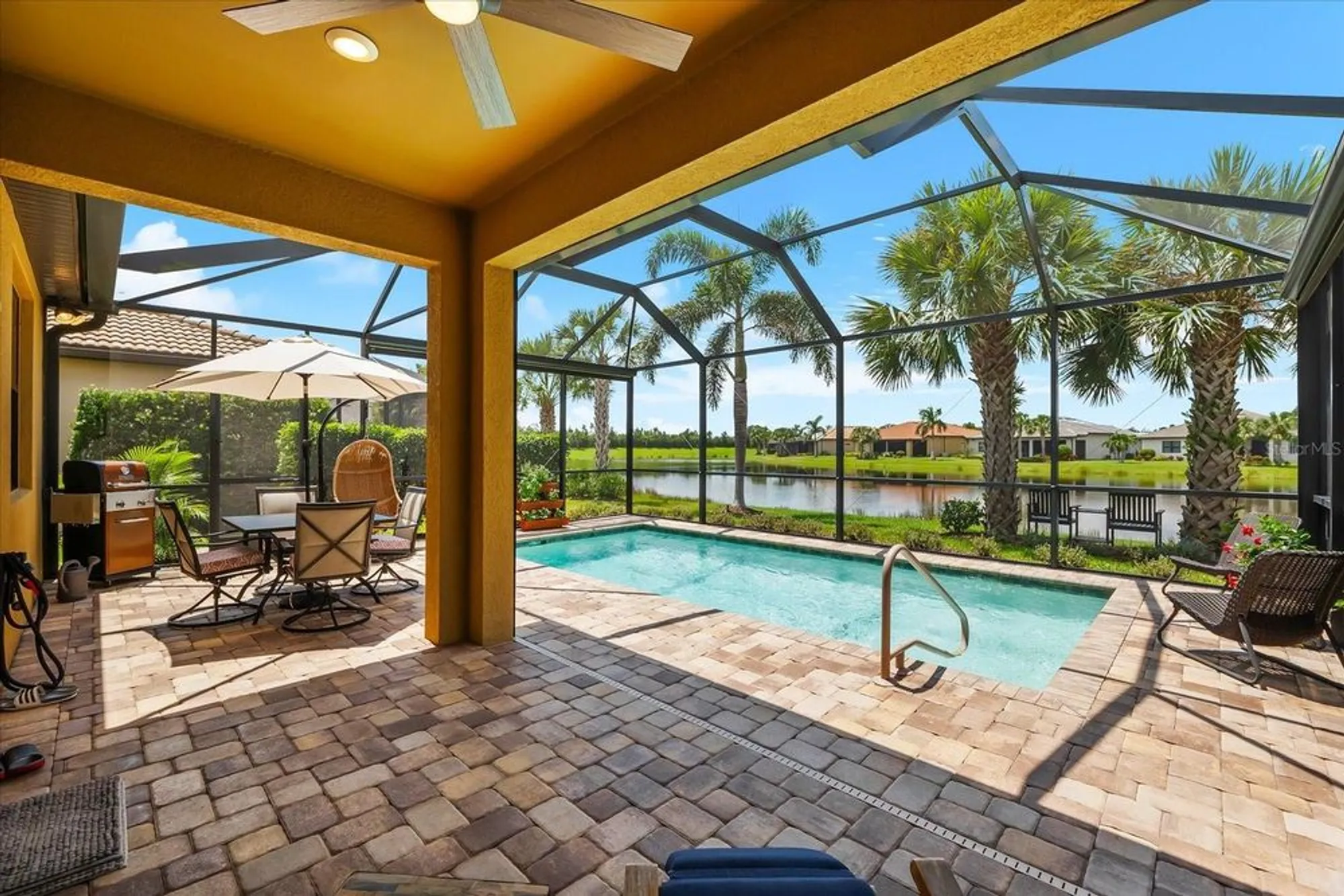 Property Slideshow image 32 of 98 | 7612 kirkland cv, Bradenton, FL, 34202