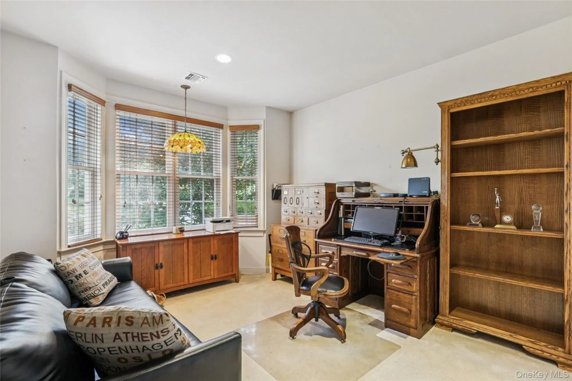 Property Slideshow image 4 of 31 | 382 altessa blvd, Melville, NY, 11747