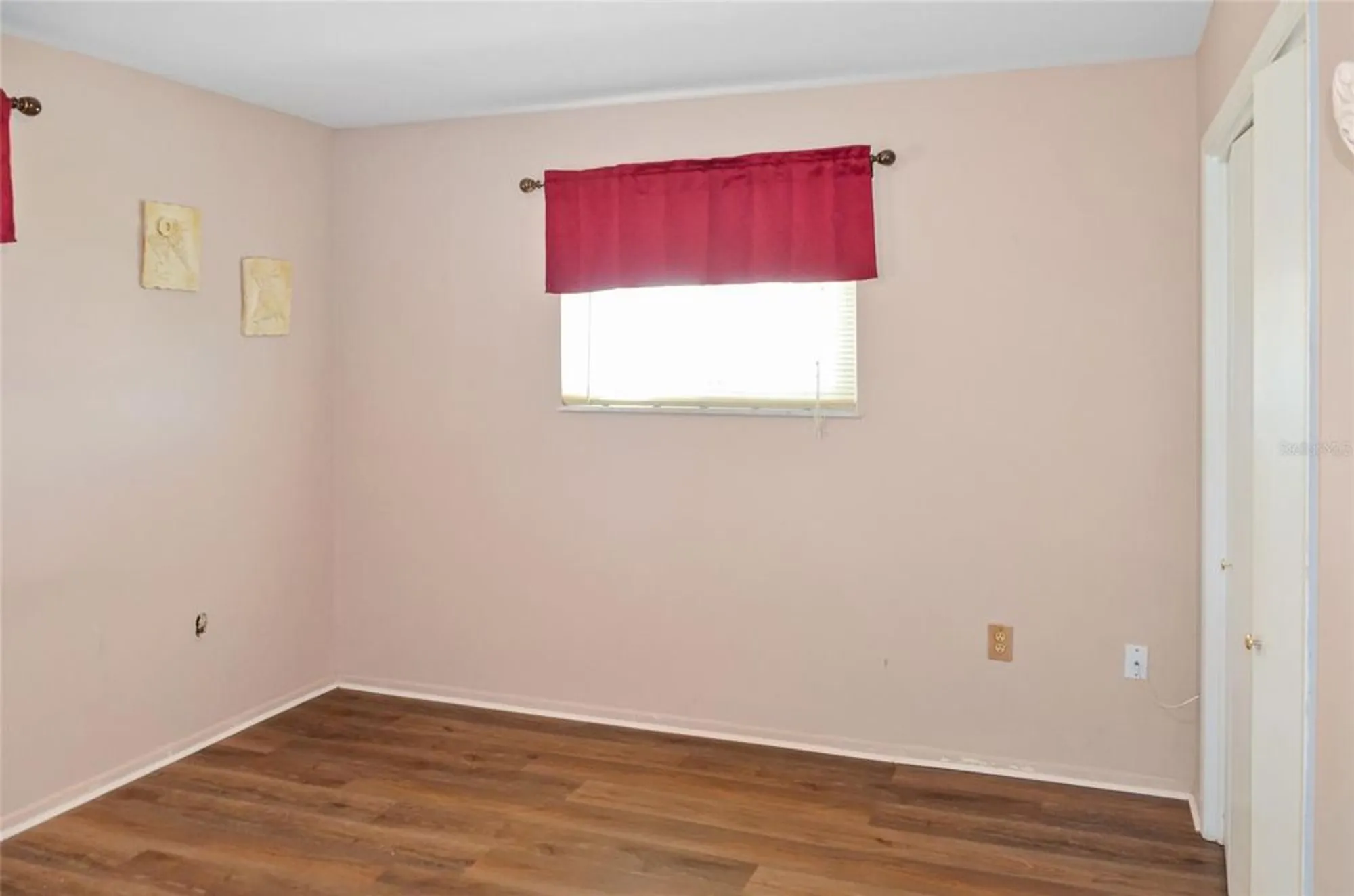 Property Slideshow image 13 of 24 | 1515 arrowhead dr, Sun City Center, FL, 33573