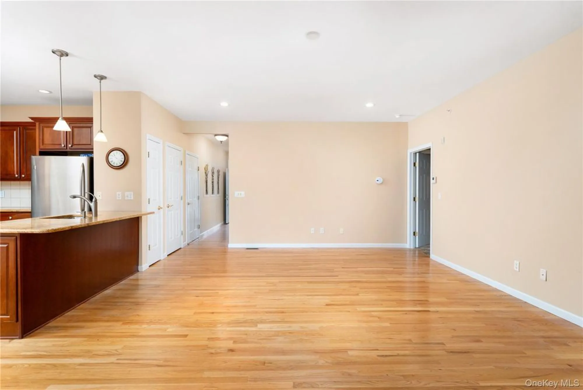 Property Slideshow image 8 of 38 | 230 ira rd # 230, Mount Sinai, NY, 11766