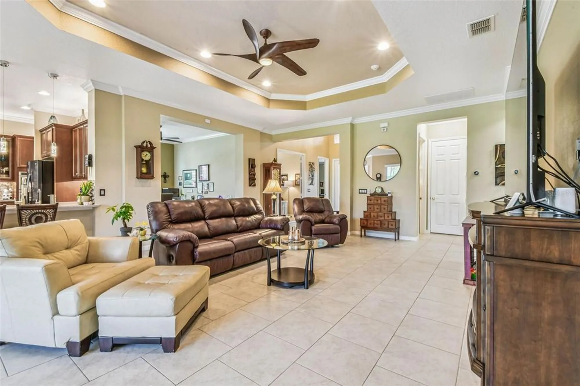 Property Slideshow image 32 of 53 | 16301 garnet glen pl, Wimauma, FL, 33598