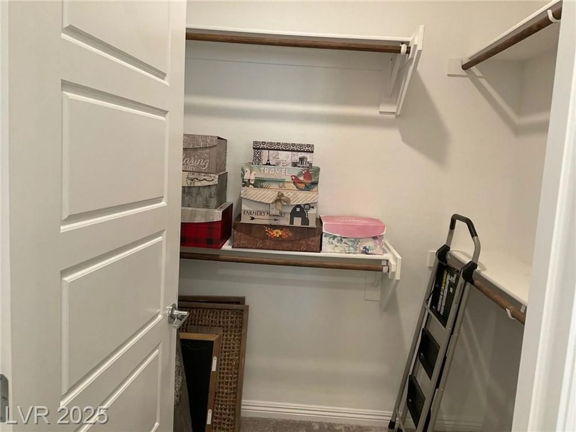 Property Slideshow image 33 of 67 | 2555 hampton rd 4209, Henderson, NV, 89052