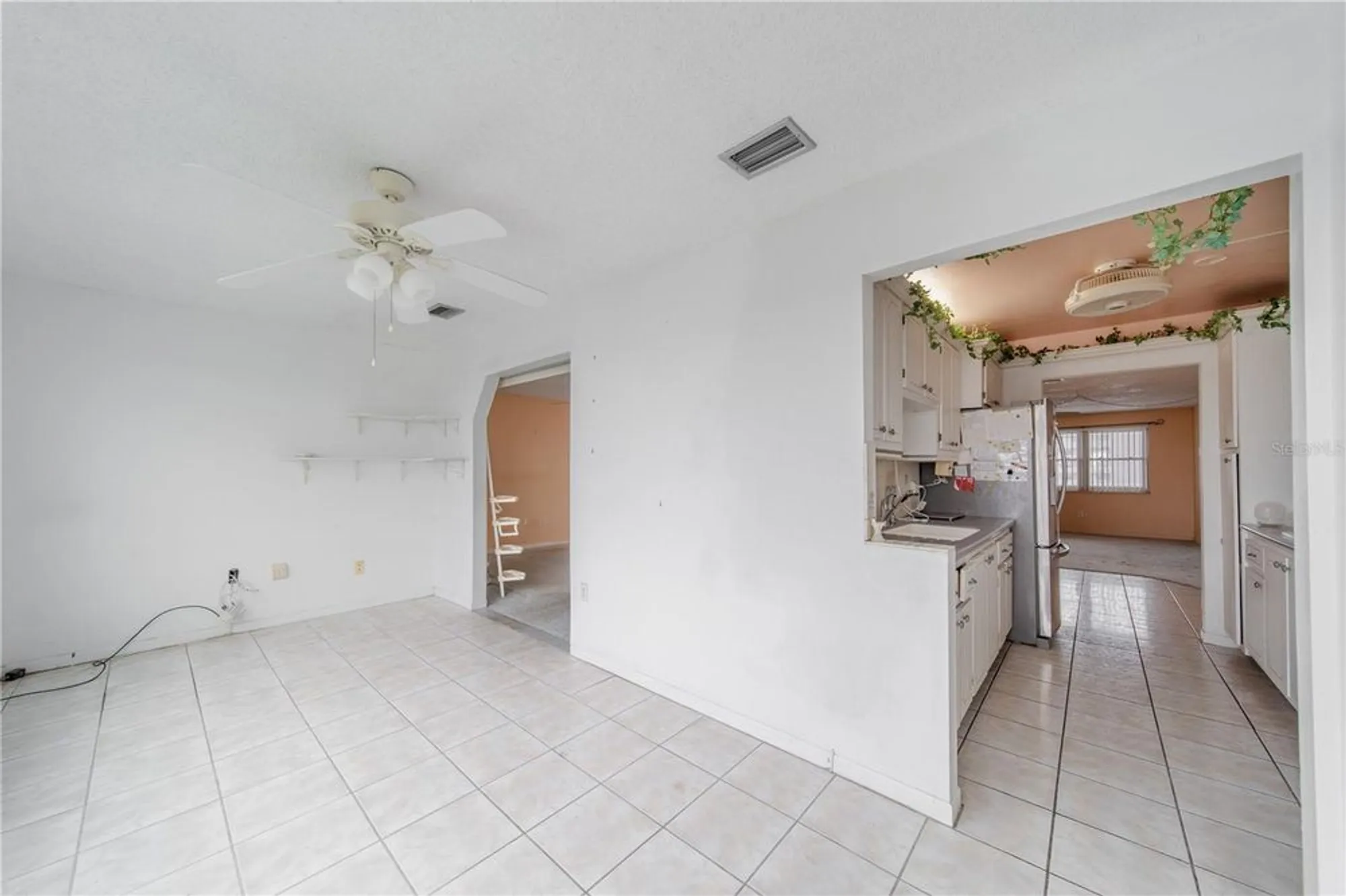 Property Slideshow image 18 of 30 | 5925 shore blvd 606, Gulfport, FL, 33707