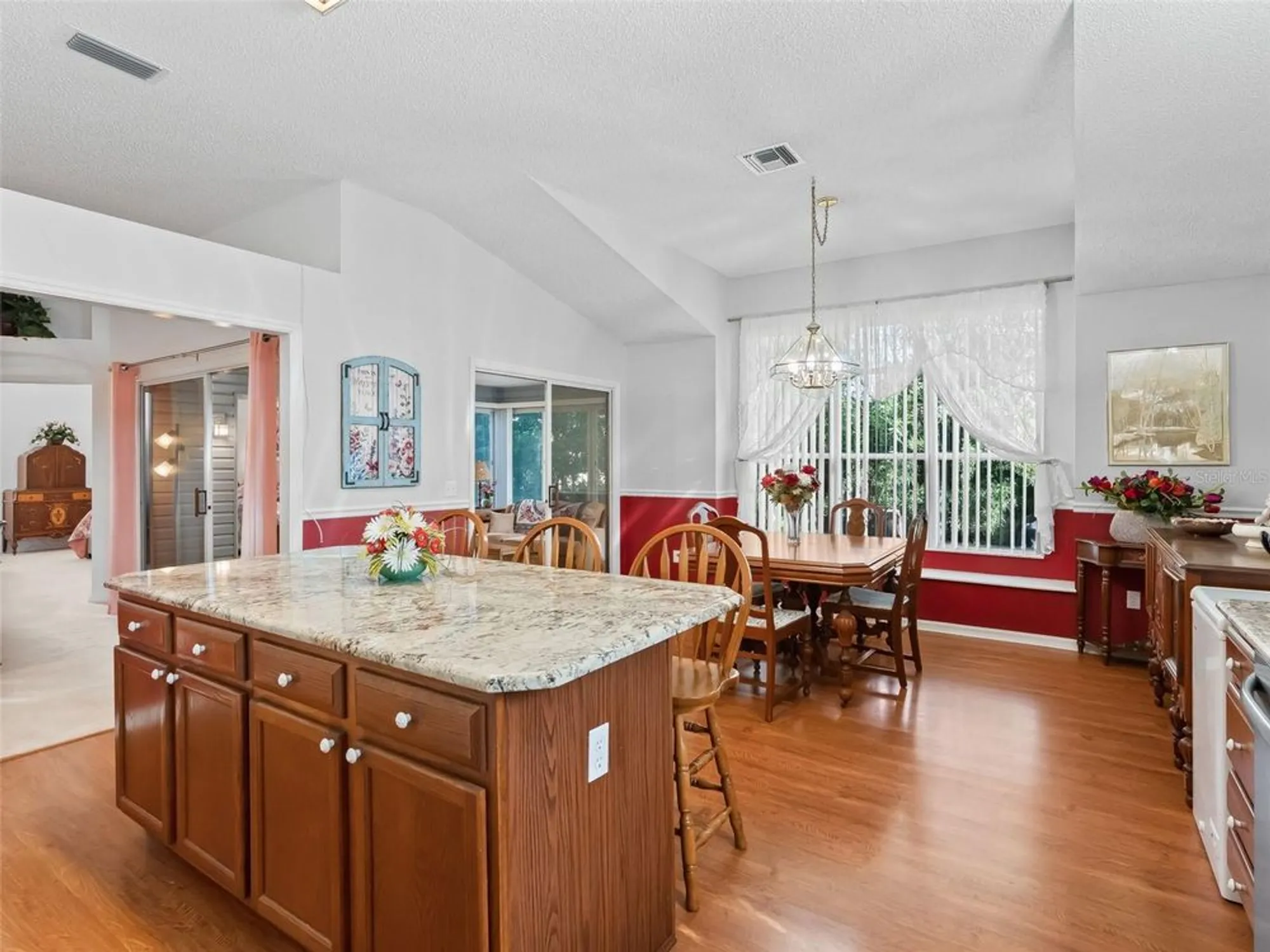 Property Slideshow image 13 of 32 | 1505 lavaca ln, The Villages, FL, 32159