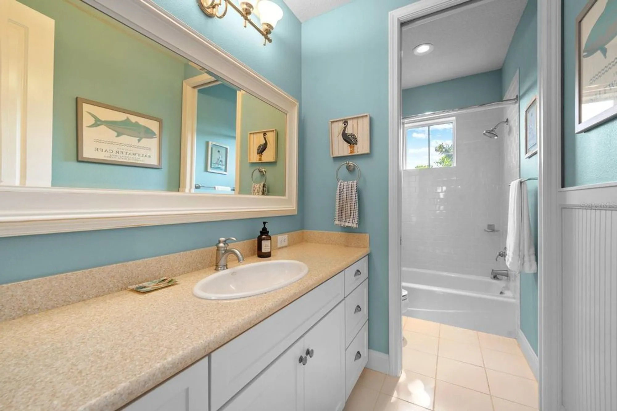 Property Slideshow image 29 of 45 | 703 islebay dr, Apollo Beach, FL, 33572
