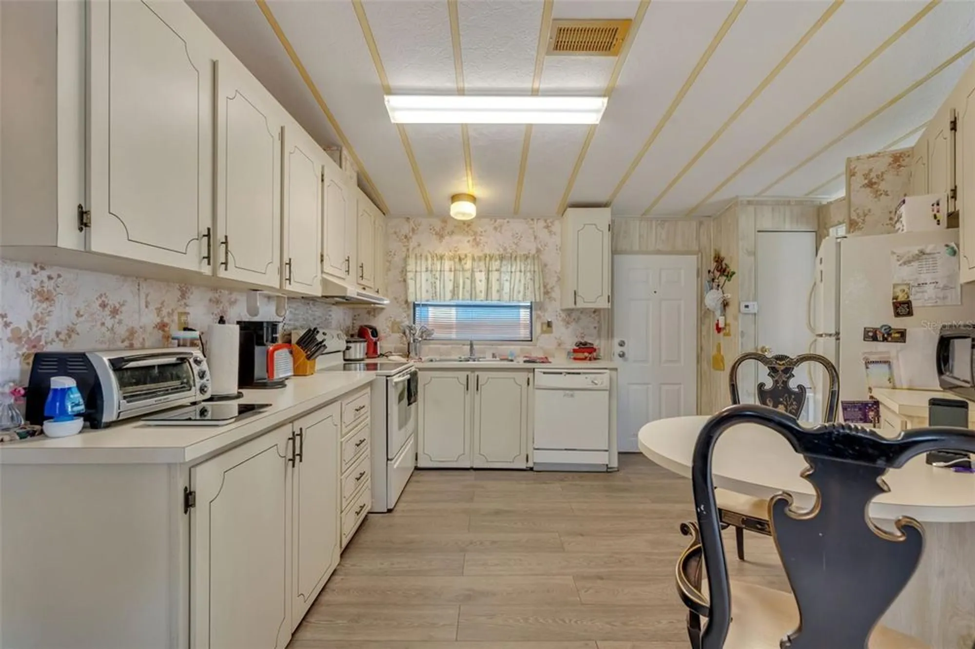 Property Slideshow image 8 of 41 | 109 lyonia ln, Wildwood, FL, 34785